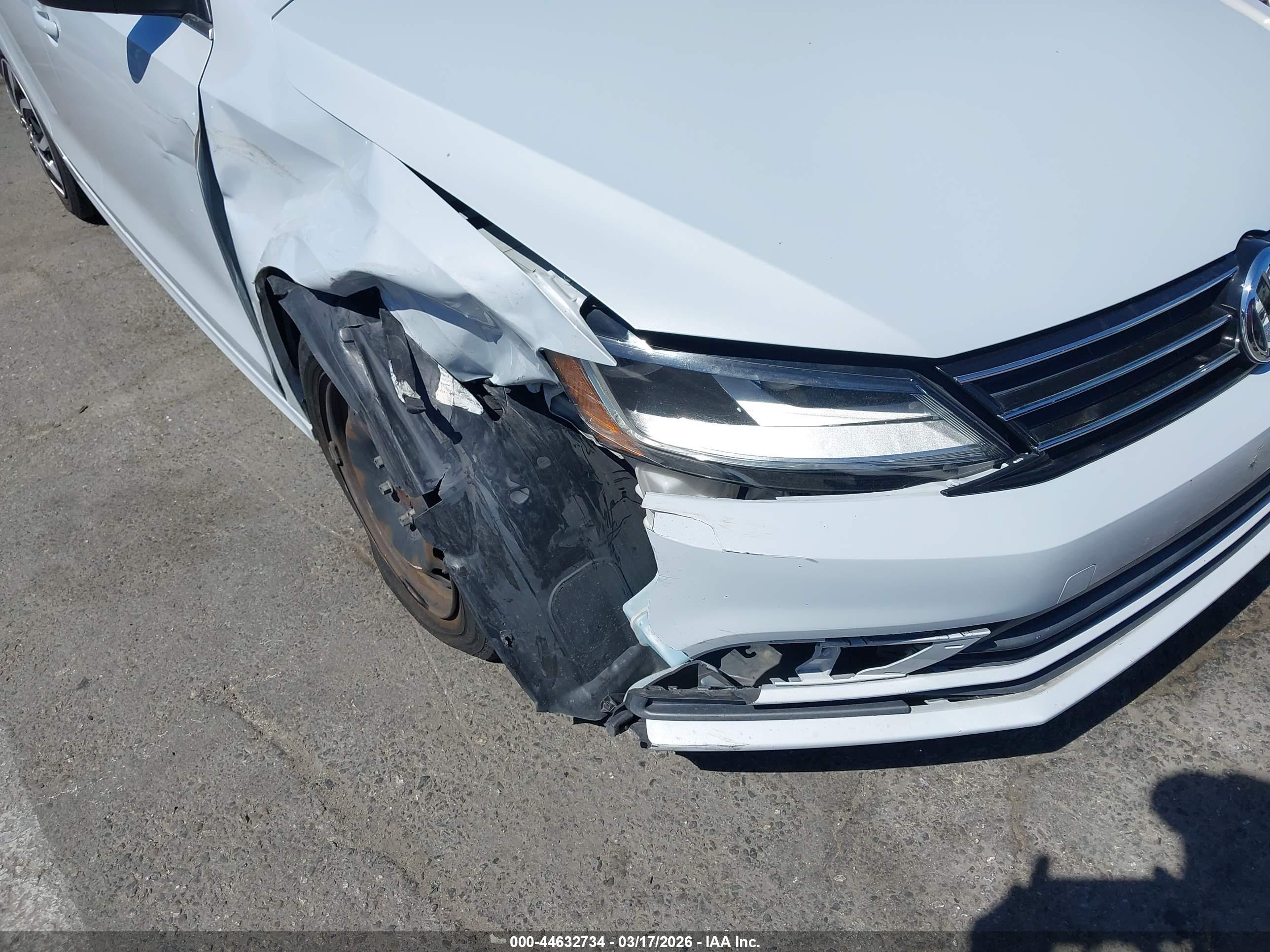 VOLKSWAGEN JETTA image 6