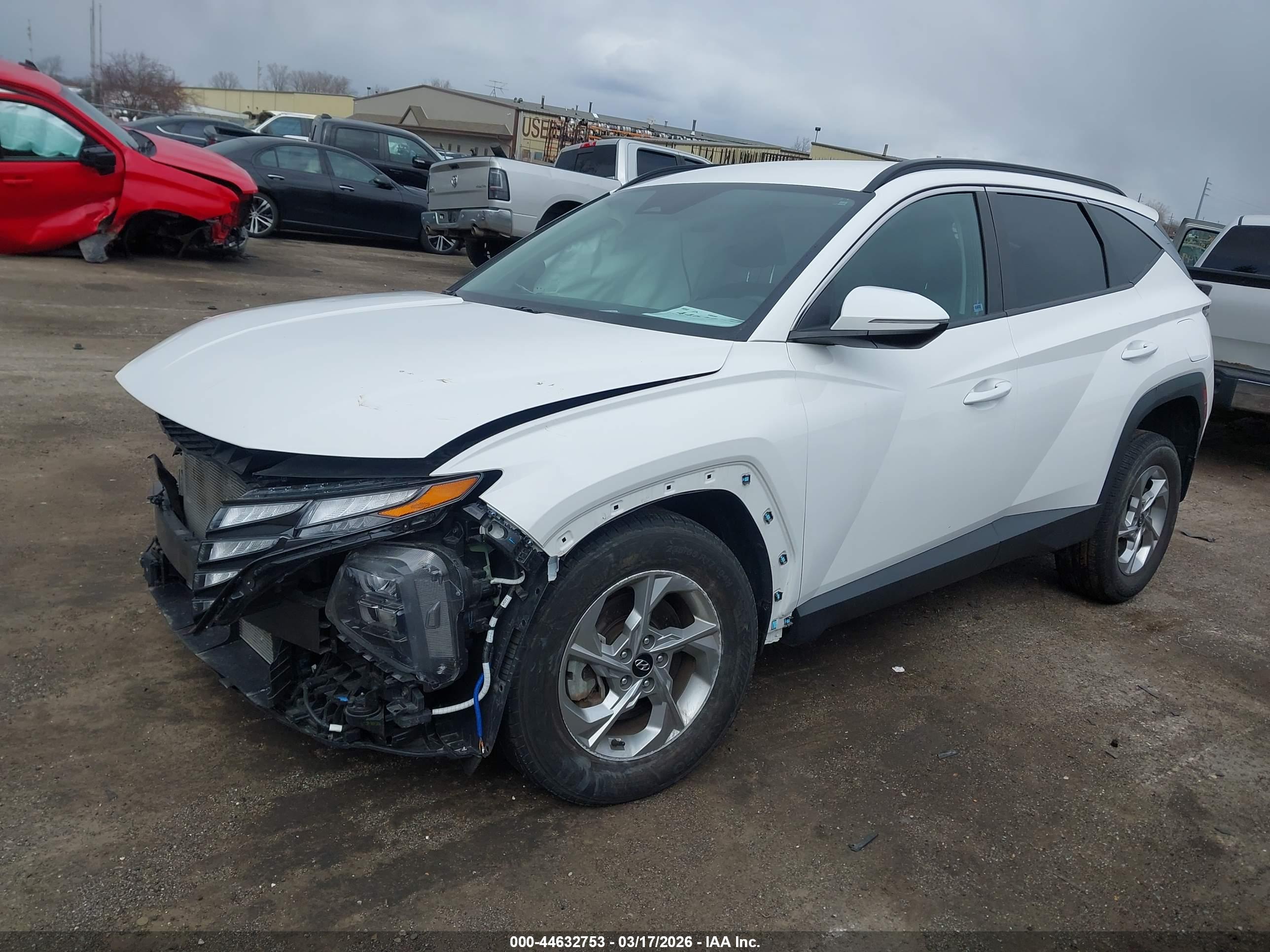 HYUNDAI TUCSON image 2