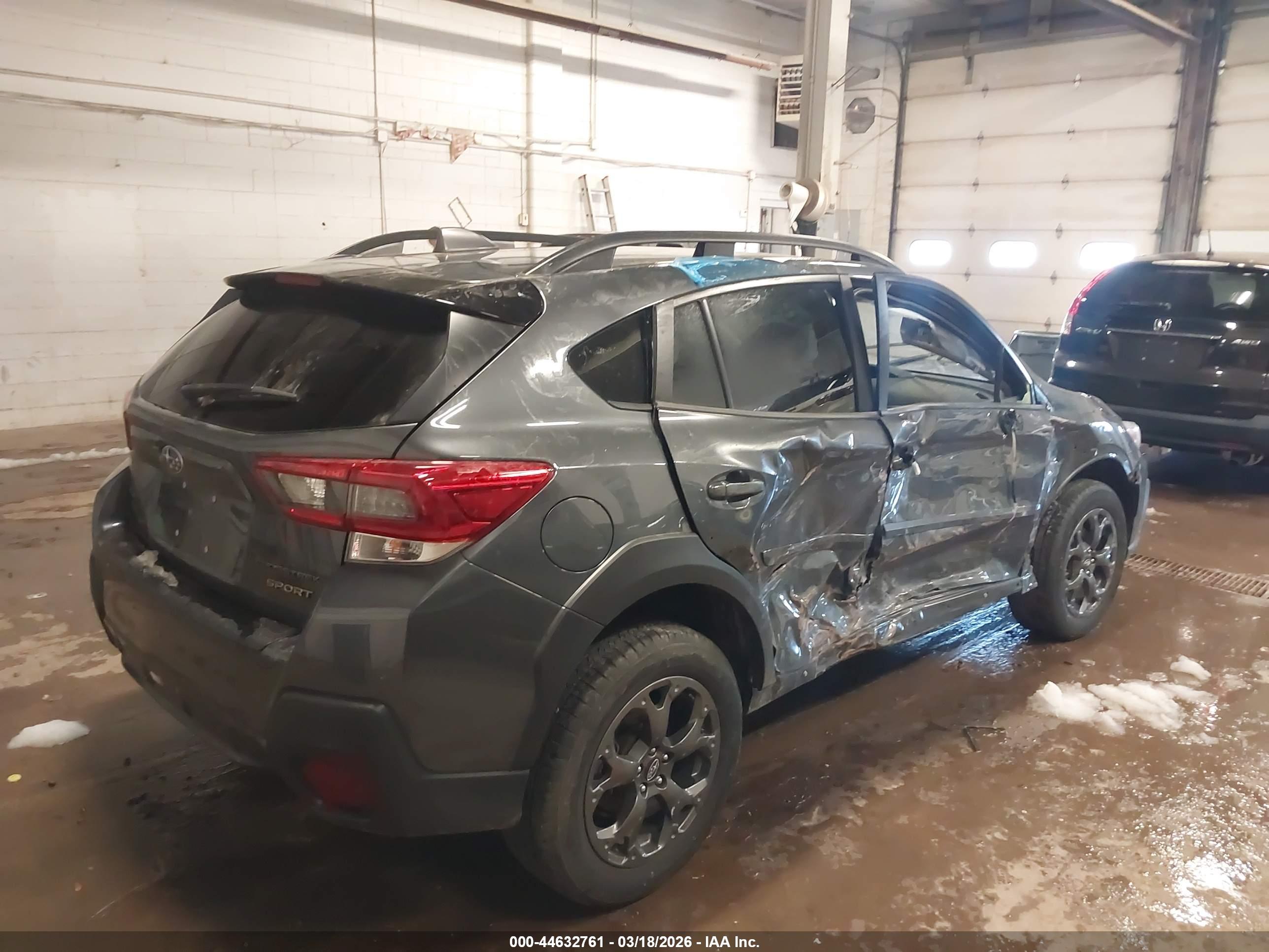 SUBARU CROSSTREK image 4