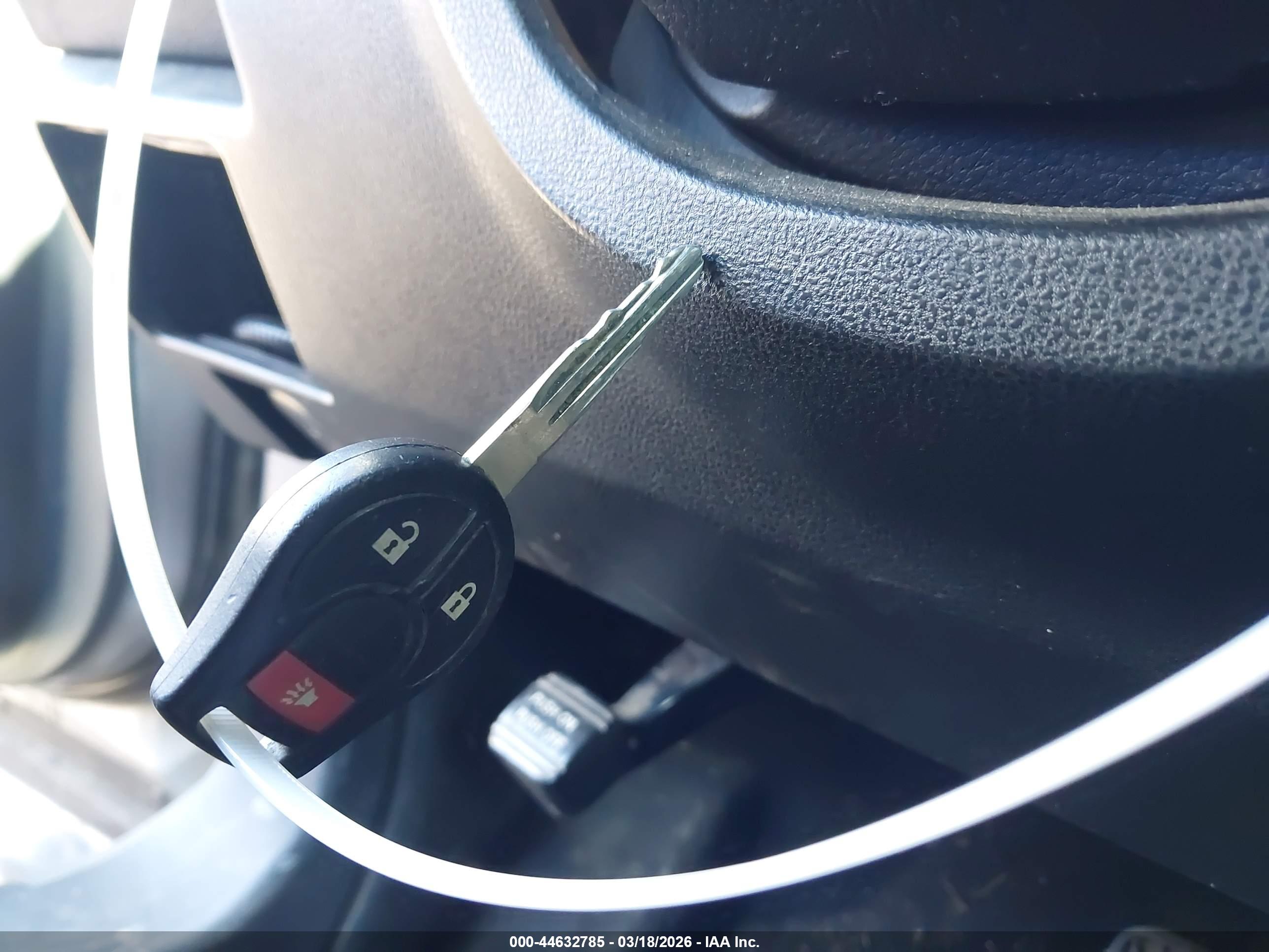 NISSAN ROGUE image 11