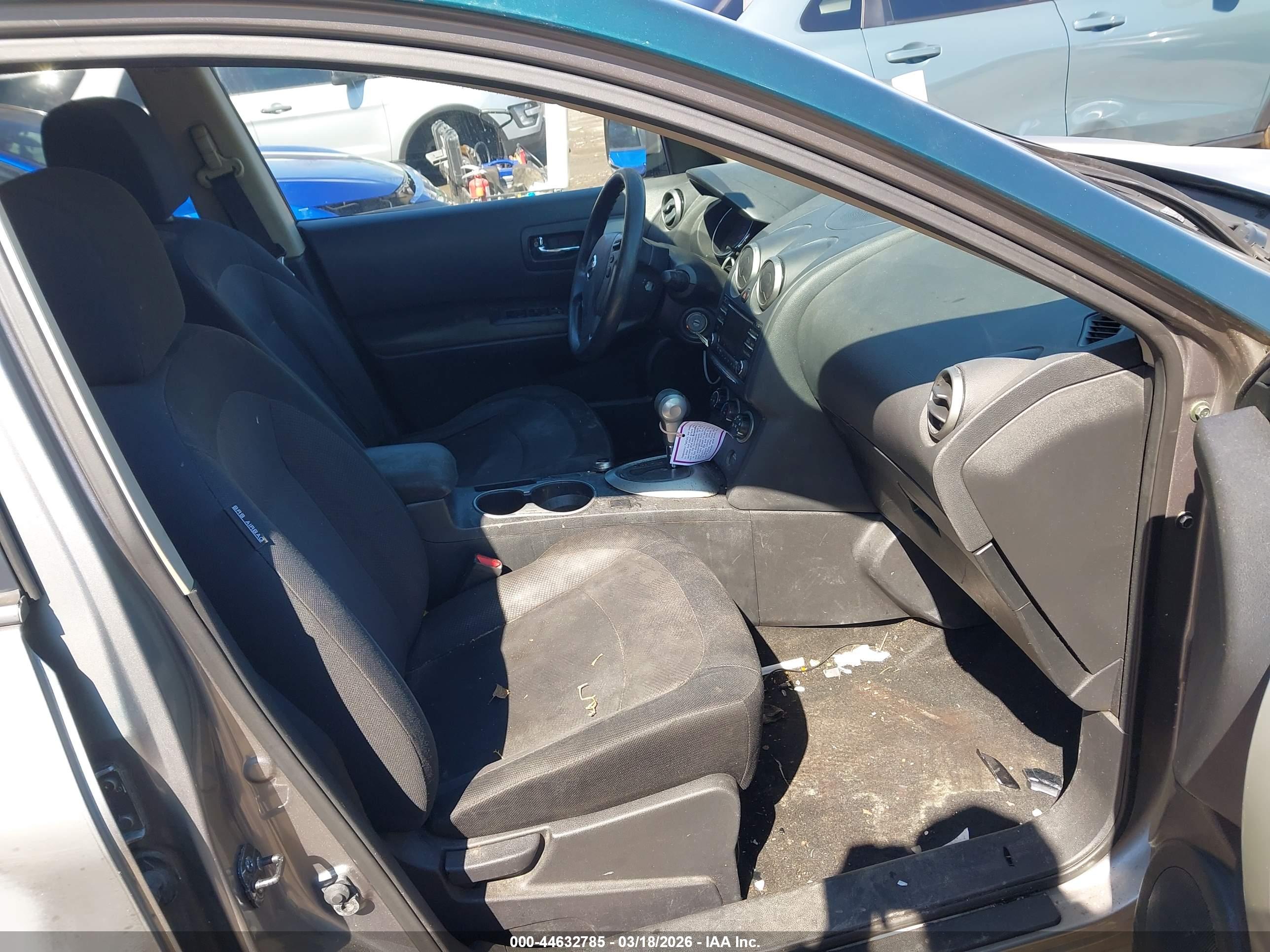 NISSAN ROGUE image 5