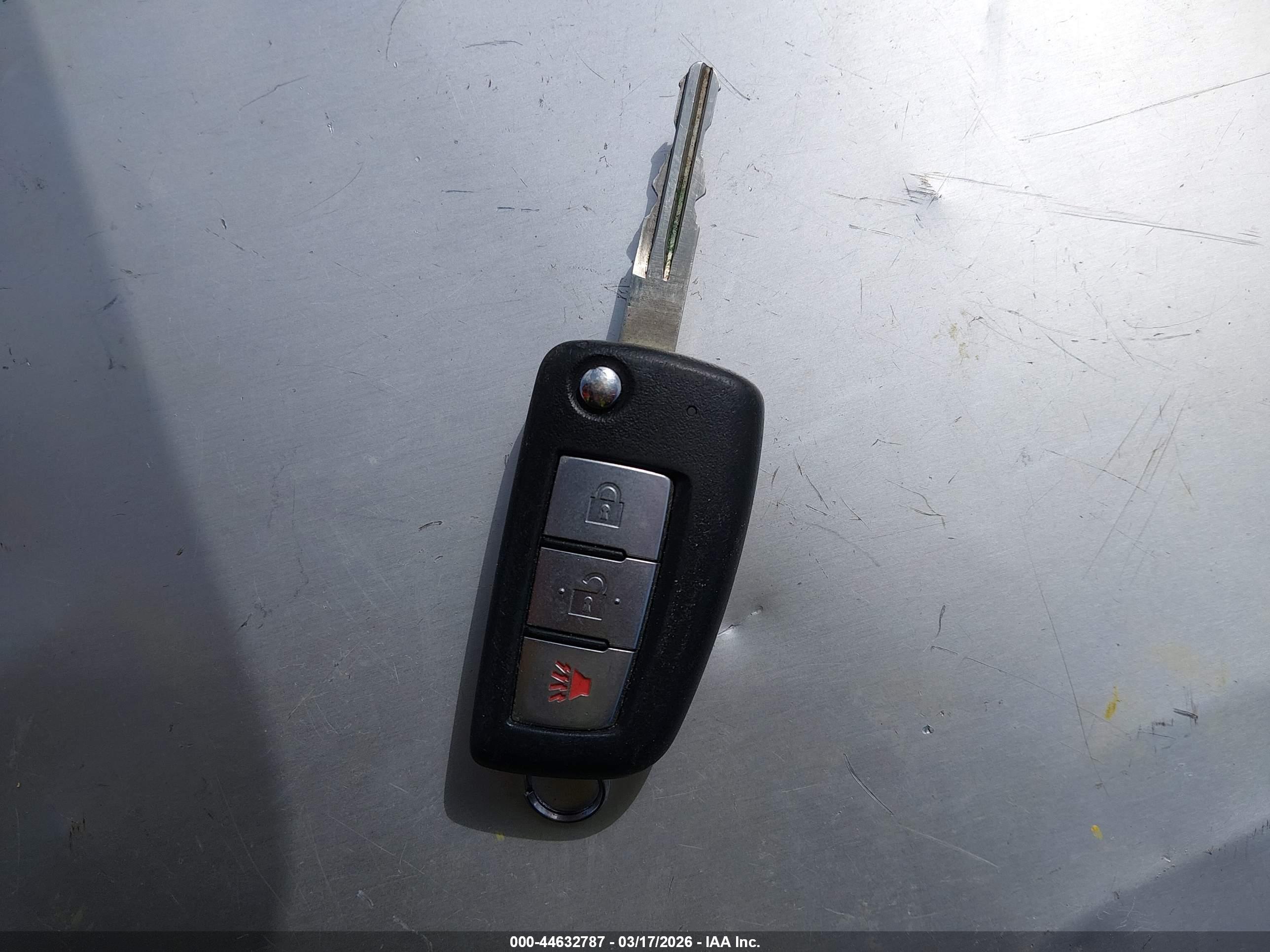 NISSAN ROGUE image 11