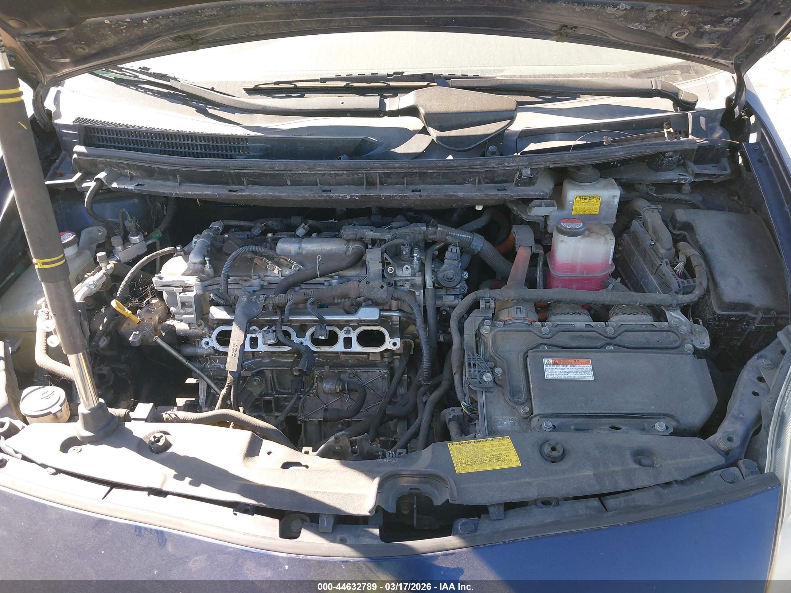 TOYOTA PRIUS image 10