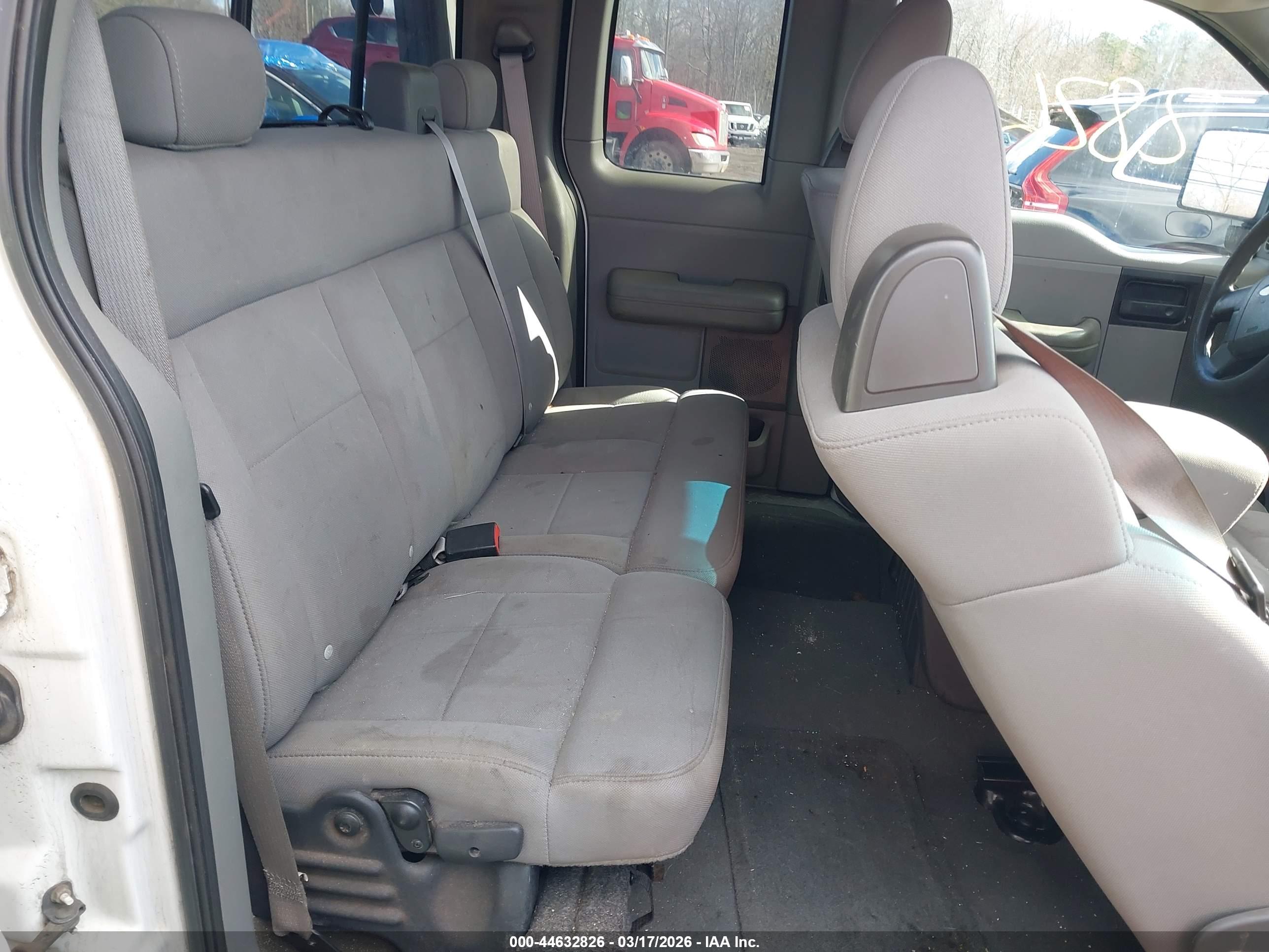 FORD F-150 image 8