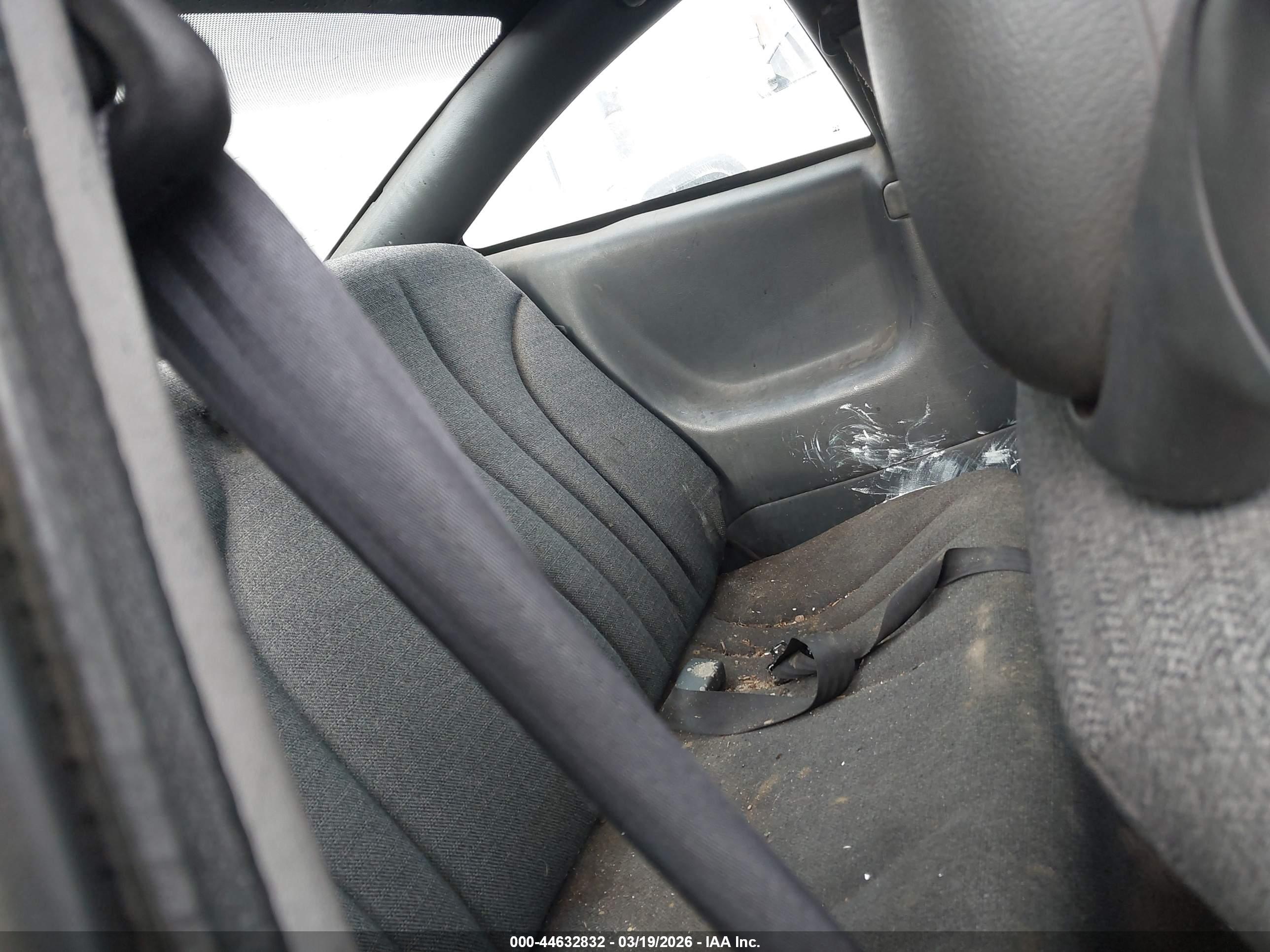 CHEVROLET CAVALIER image 8