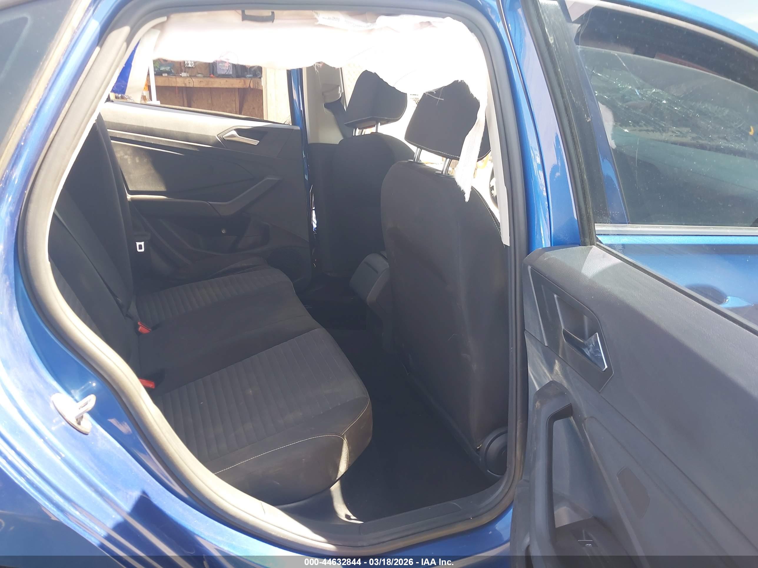 VOLKSWAGEN JETTA image 8