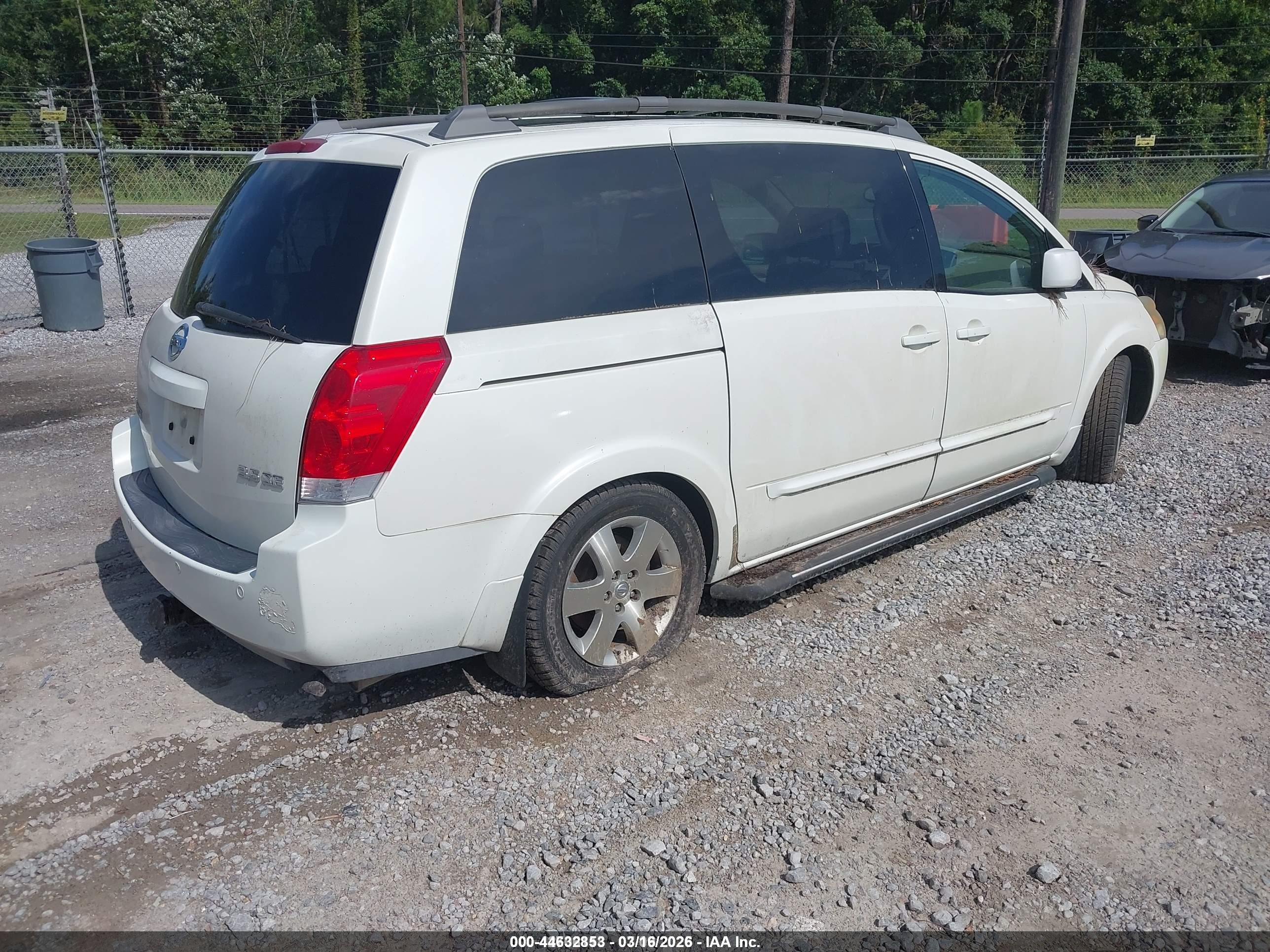 NISSAN QUEST image 4