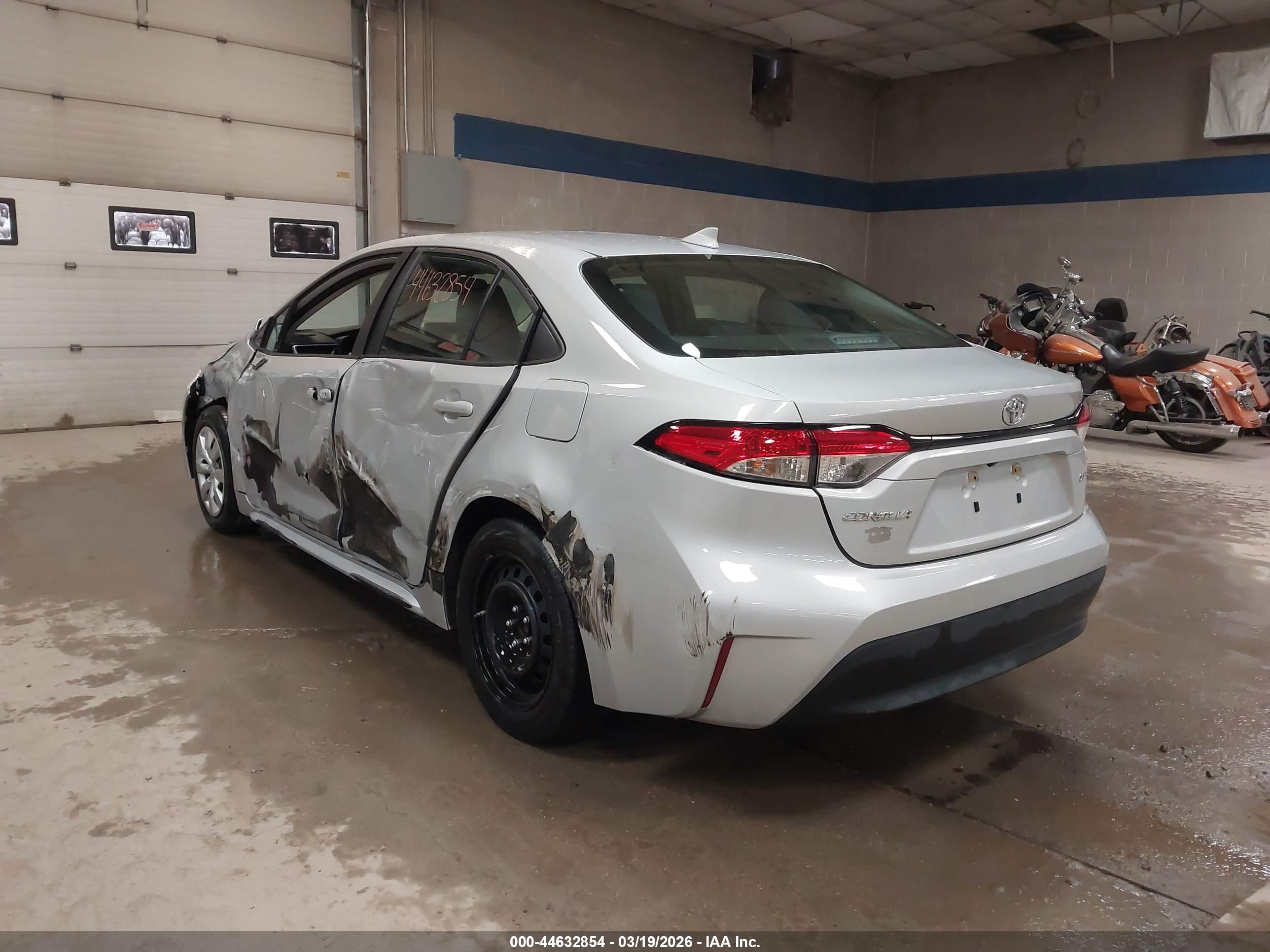 TOYOTA COROLLA image 3