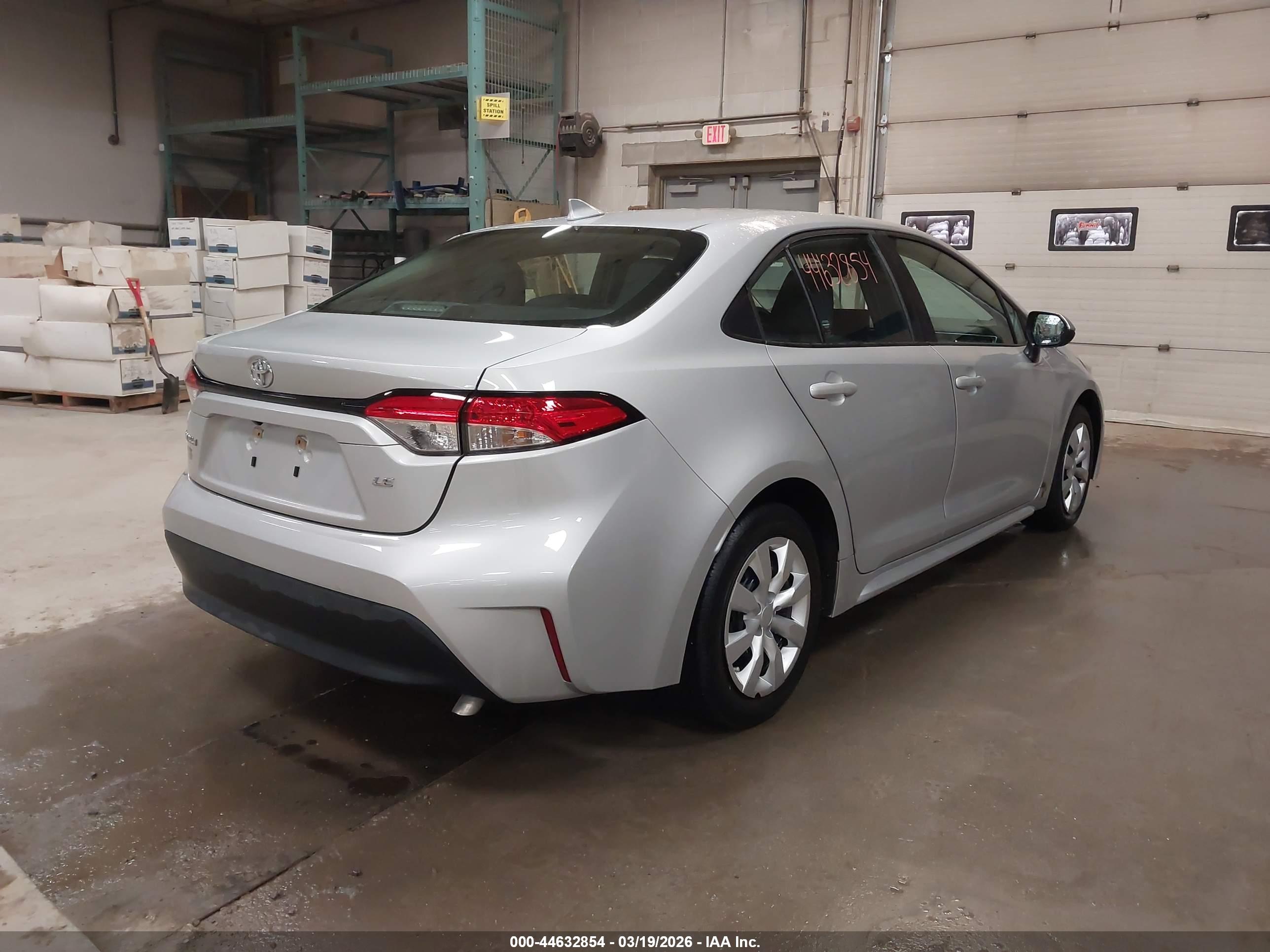 TOYOTA COROLLA image 4