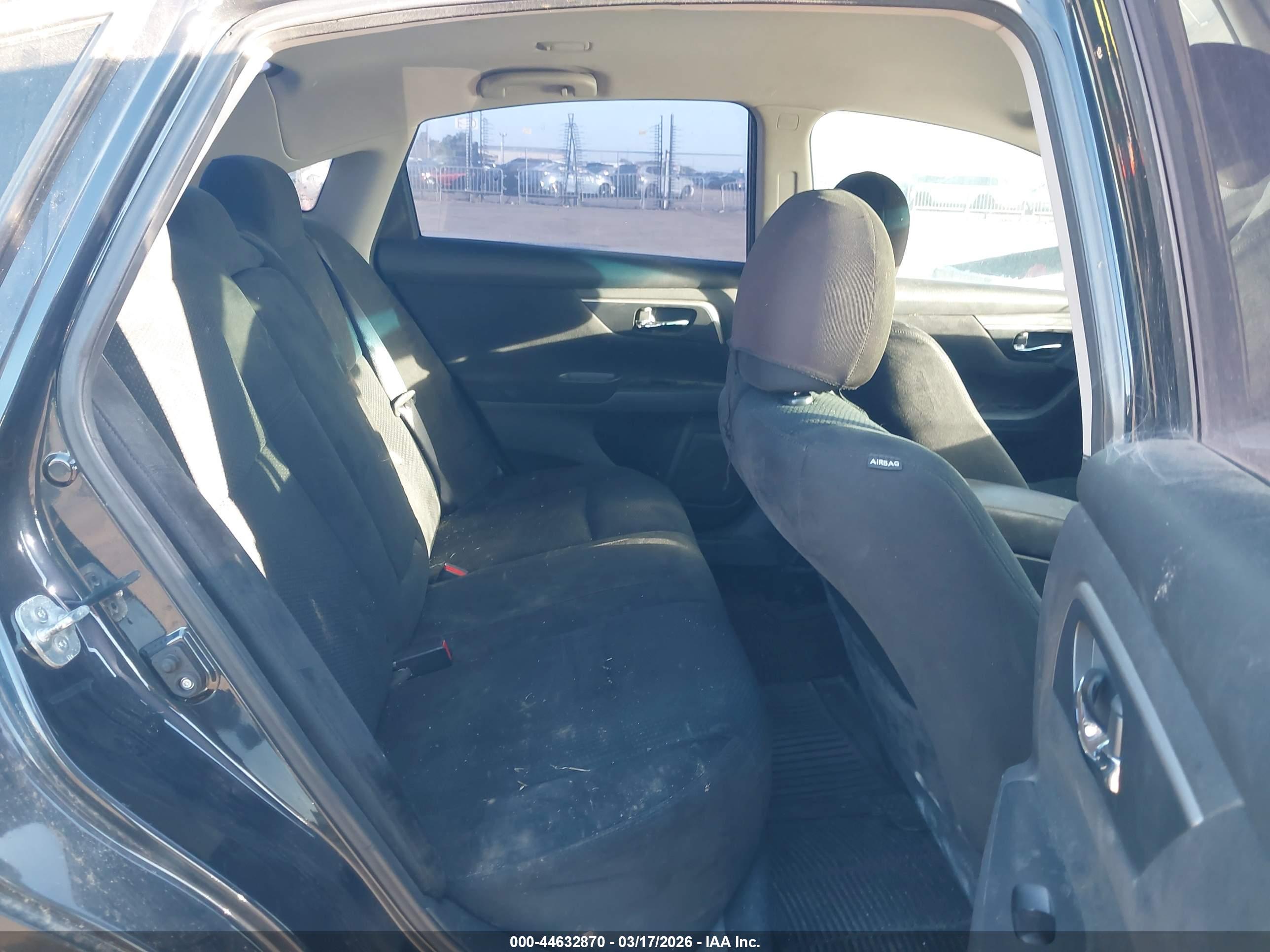 NISSAN ALTIMA image 8