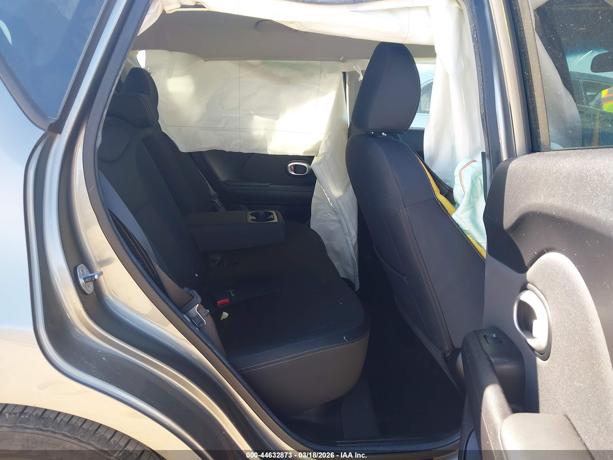 KIA SOUL image 8