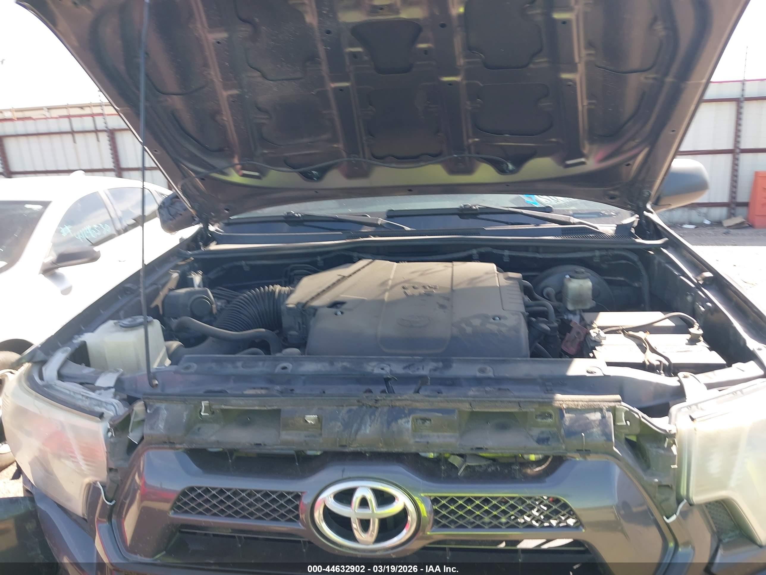 TOYOTA TACOMA image 10