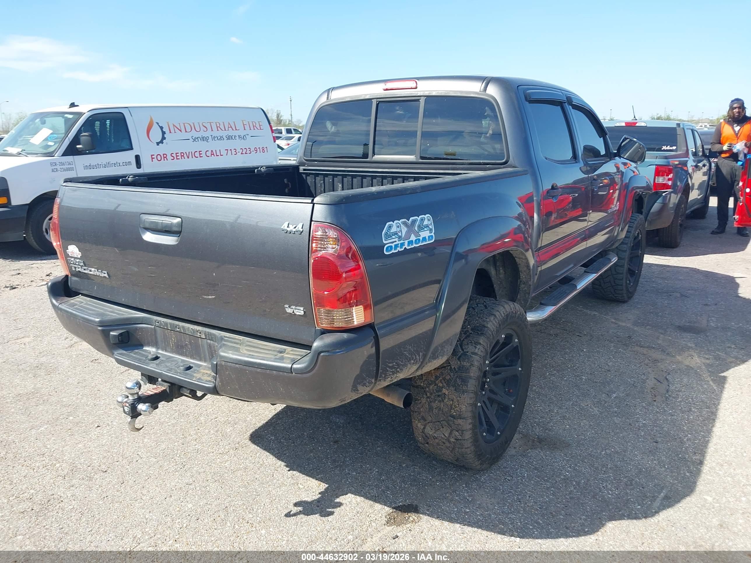 TOYOTA TACOMA image 4