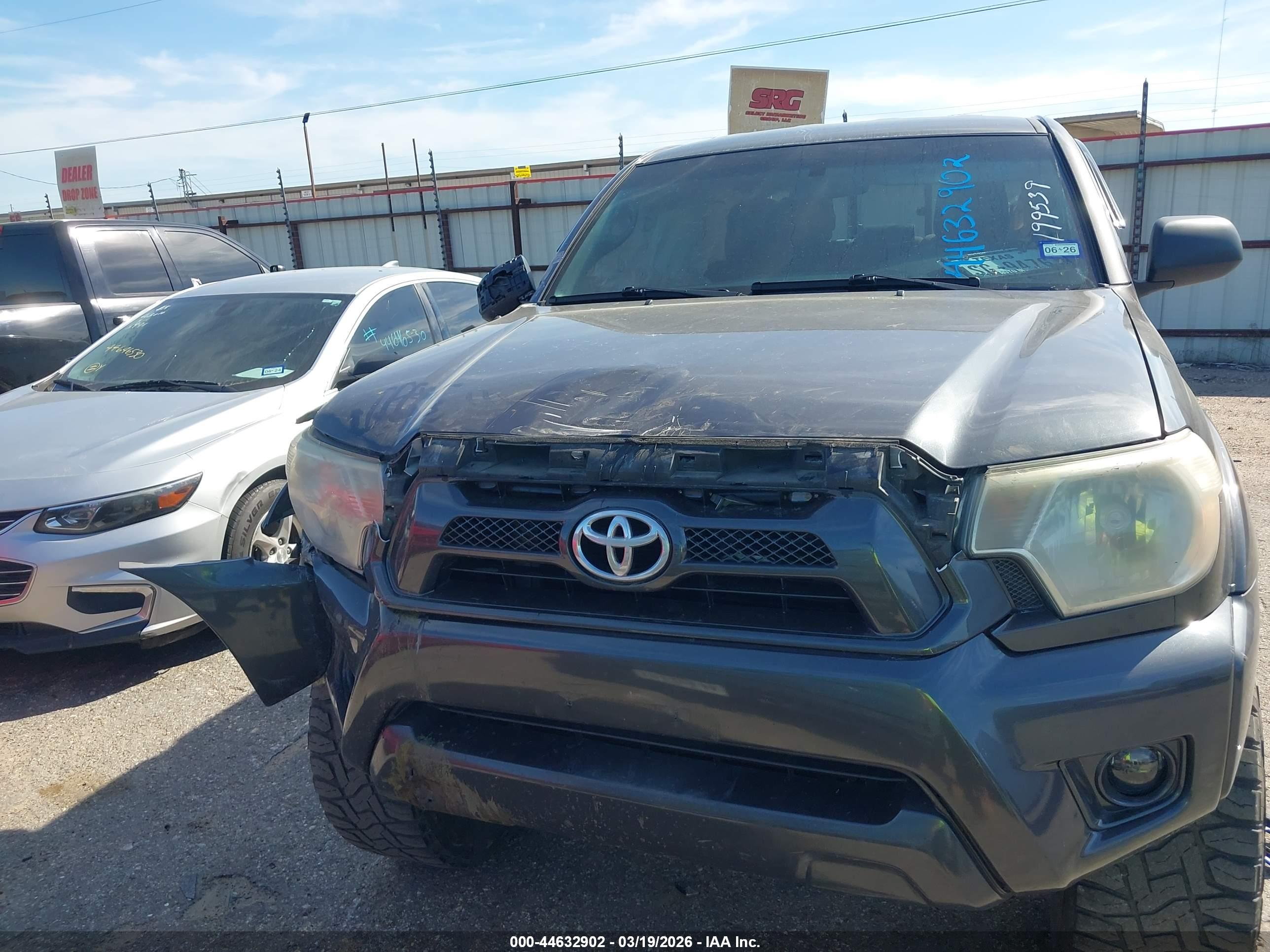 TOYOTA TACOMA image 6