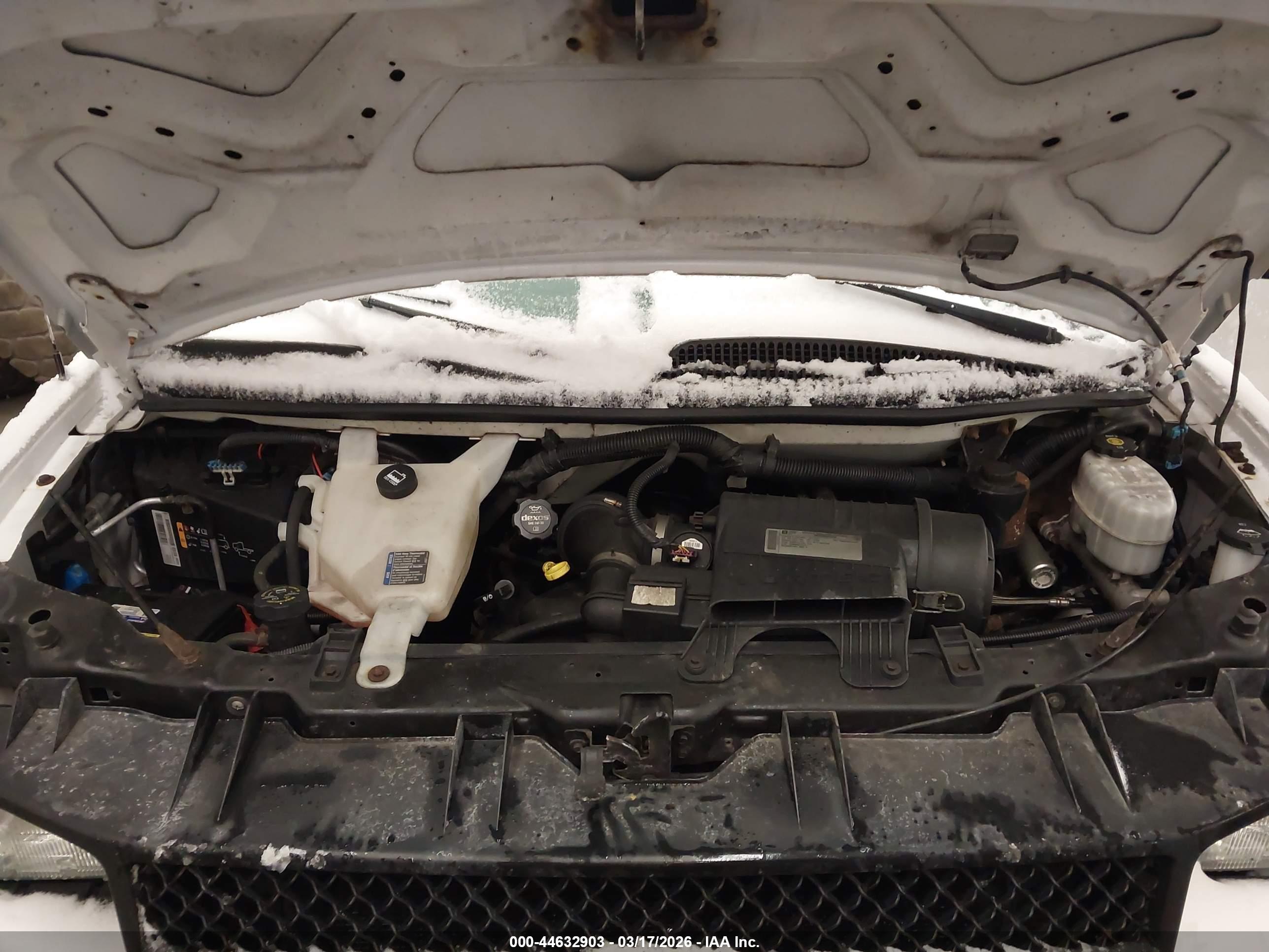 CHEVROLET EXPRESS image 10