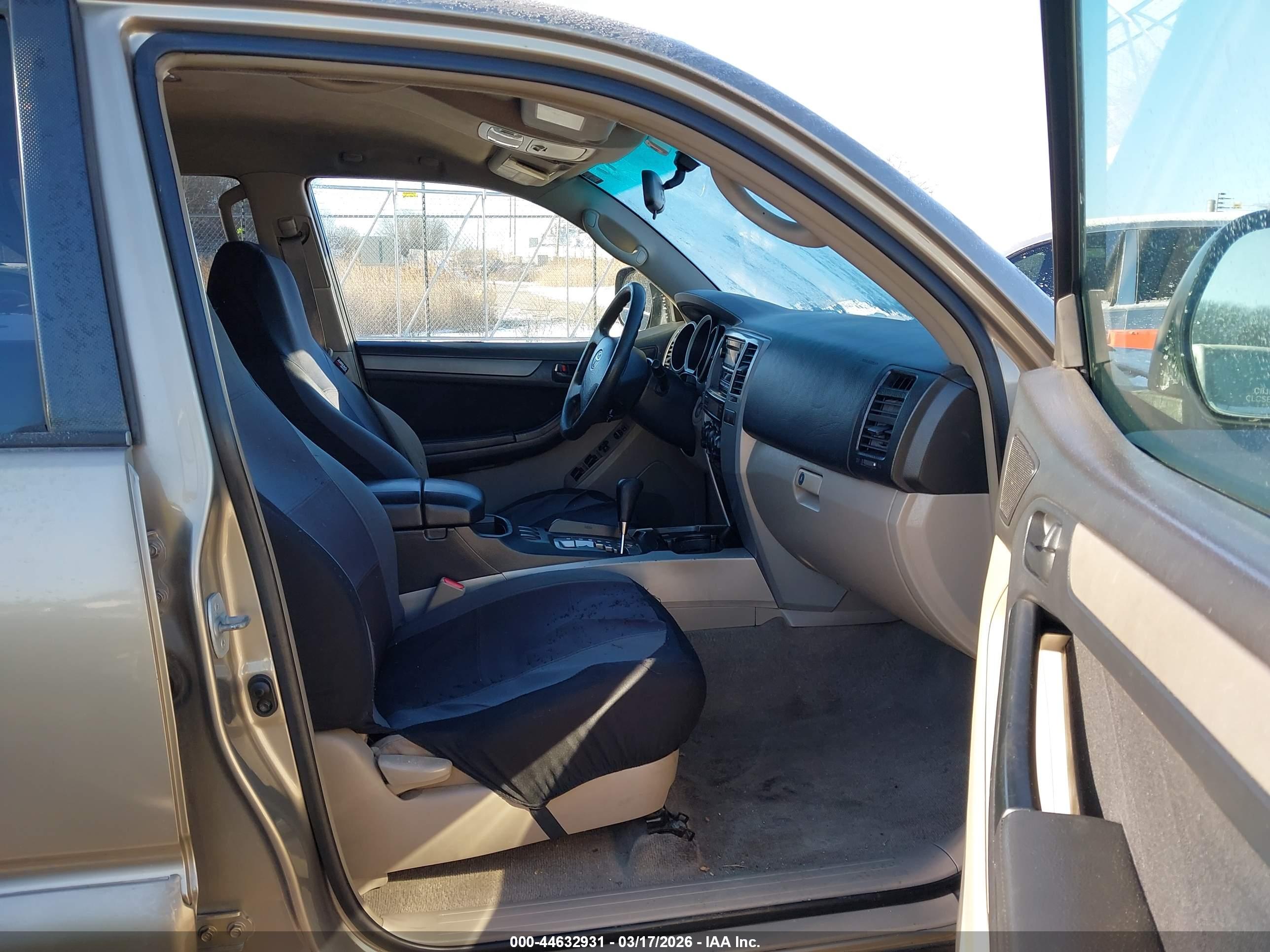 TOYOTA 4RUNNER image 5