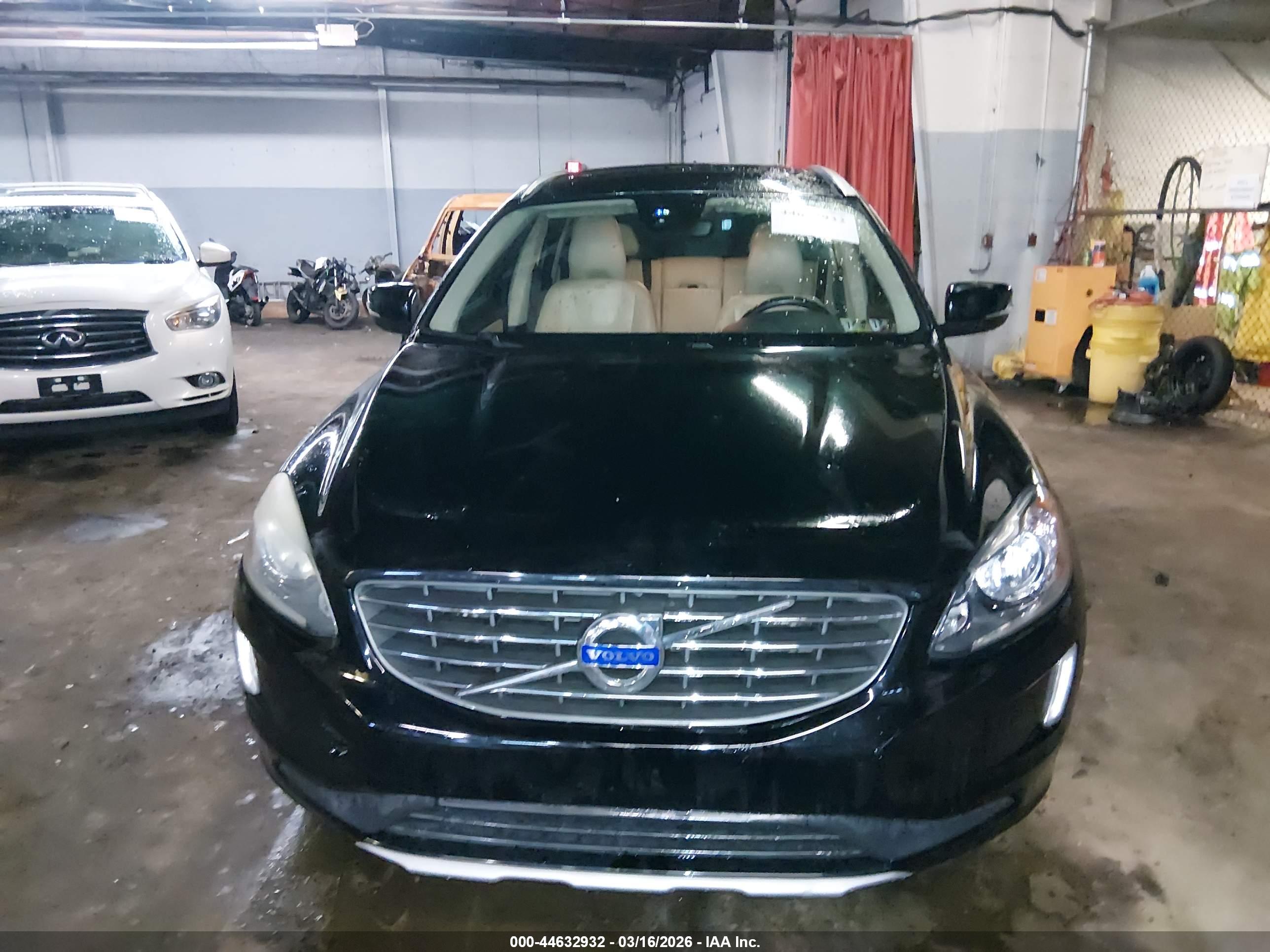 VOLVO XC60 image 6