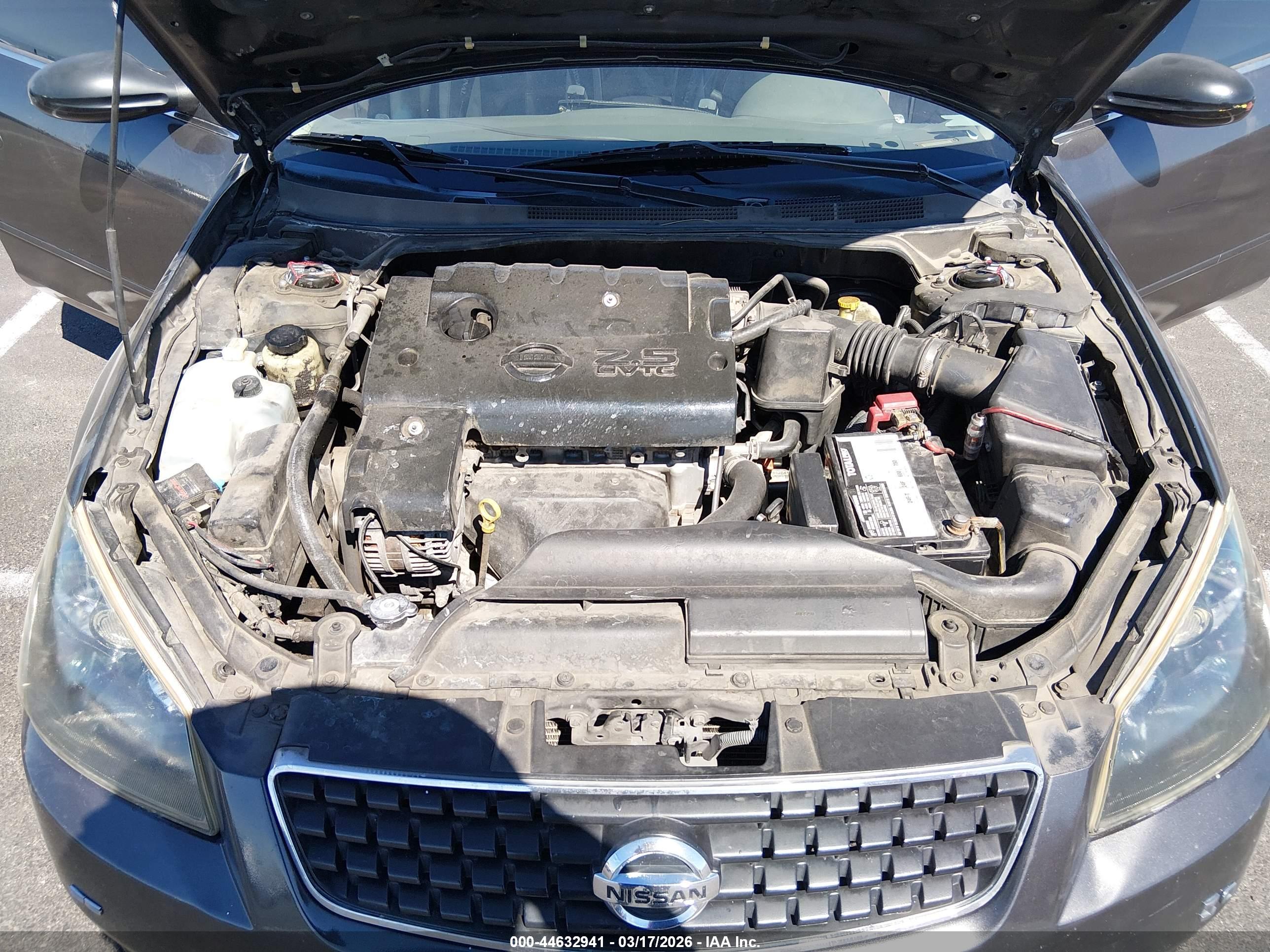 NISSAN ALTIMA image 10