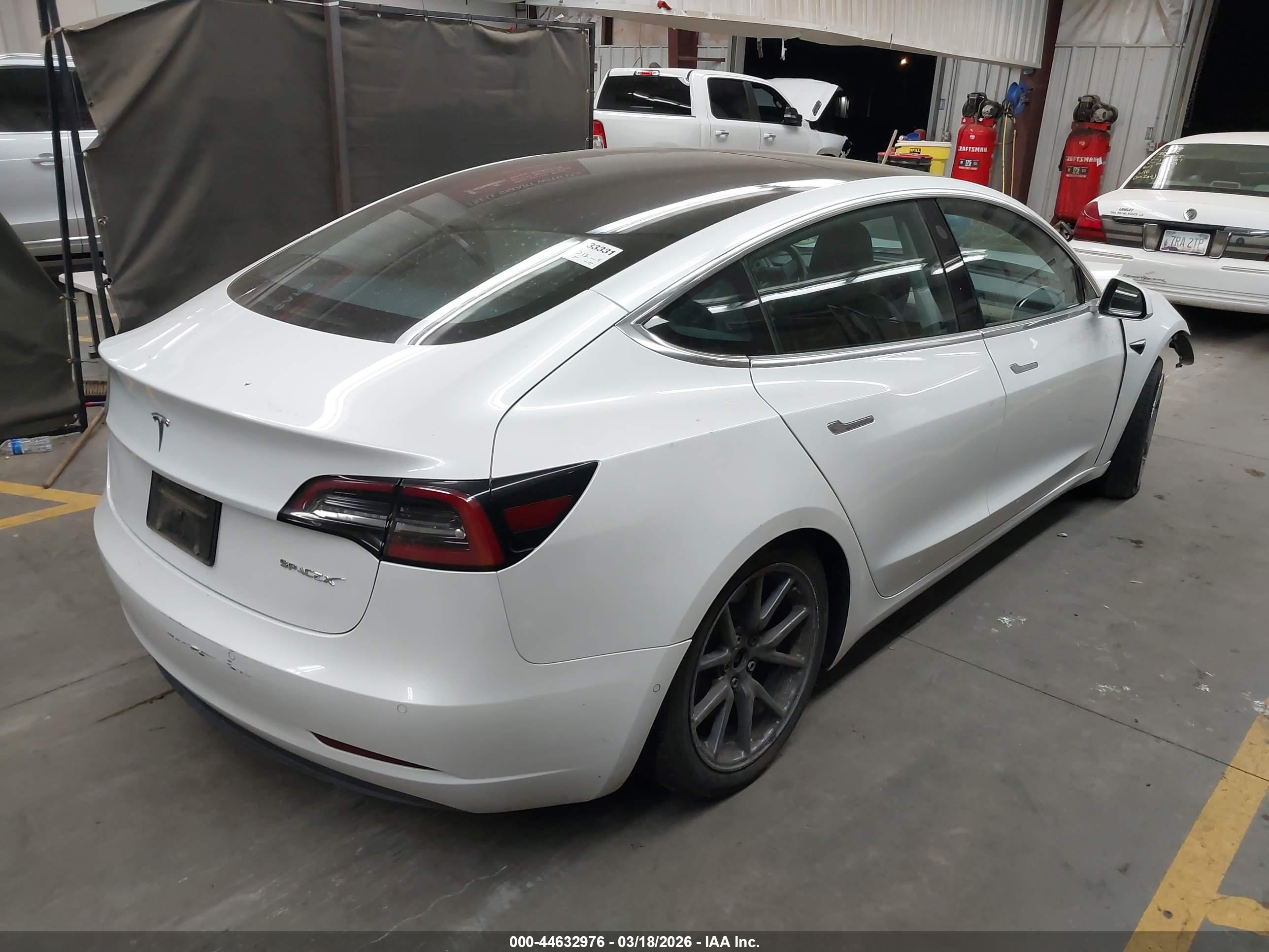 TESLA MODEL image 4