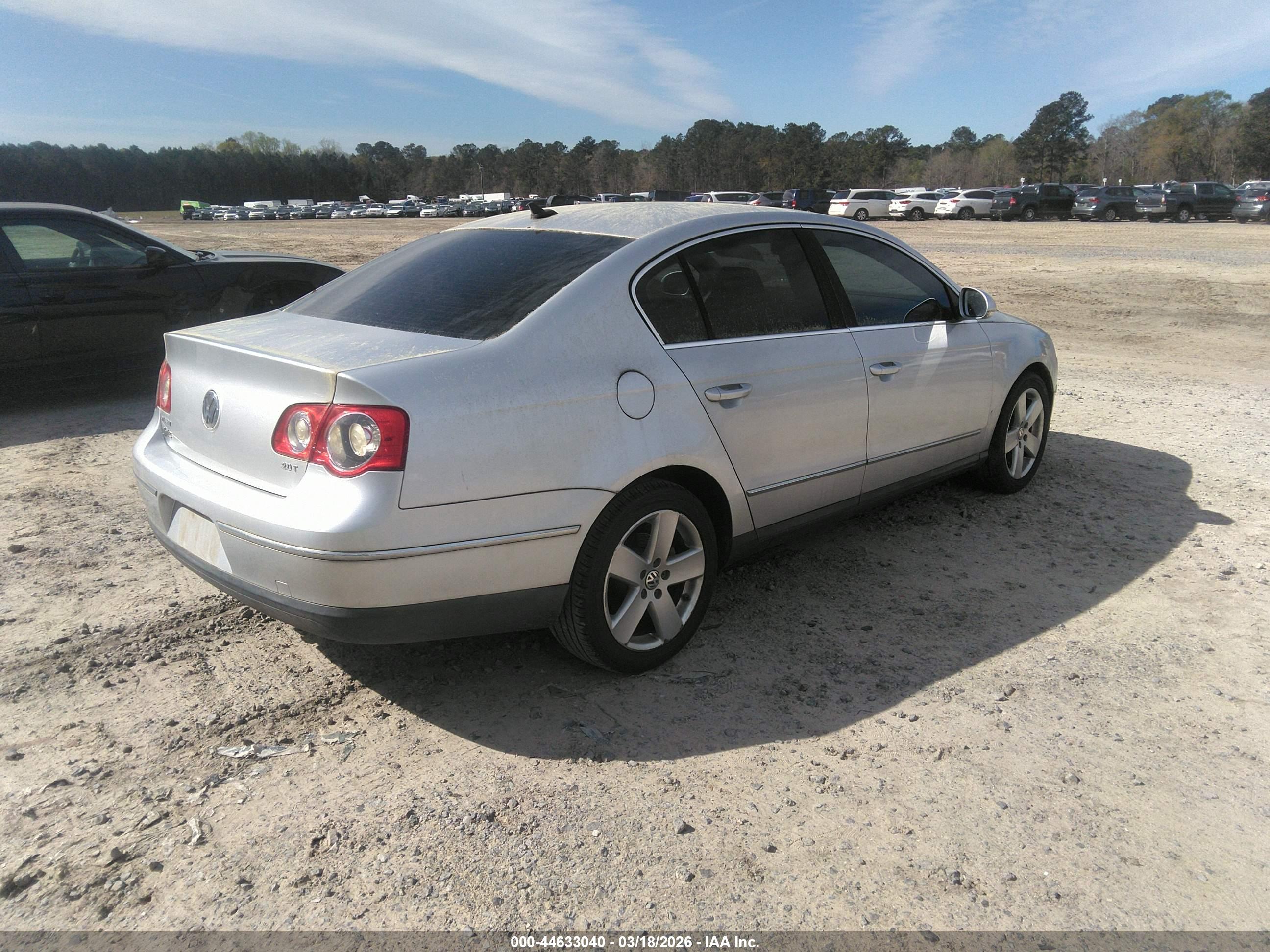 VOLKSWAGEN PASSAT image 4