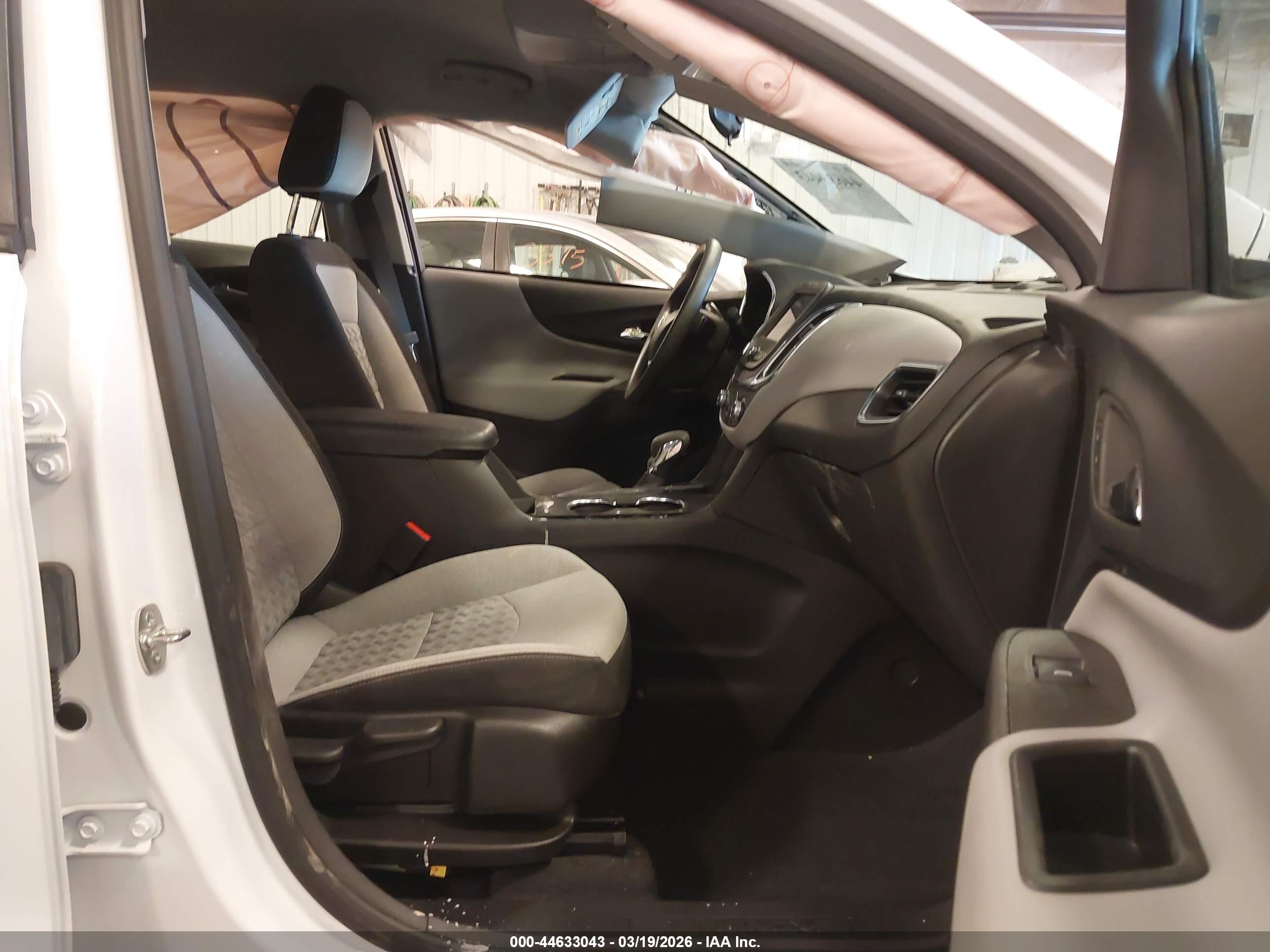 CHEVROLET EQUINOX image 5