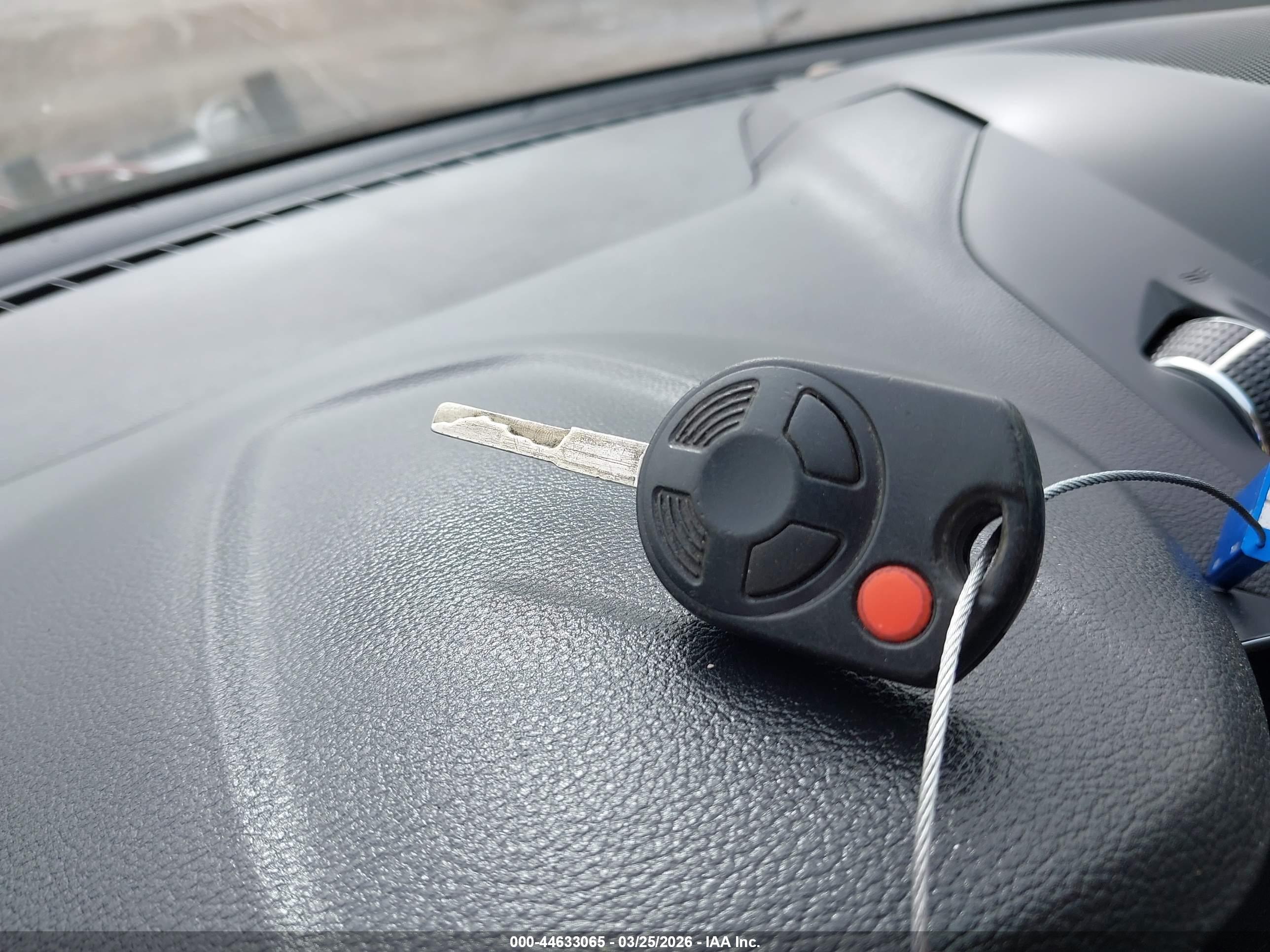 FORD ESCAPE image 11