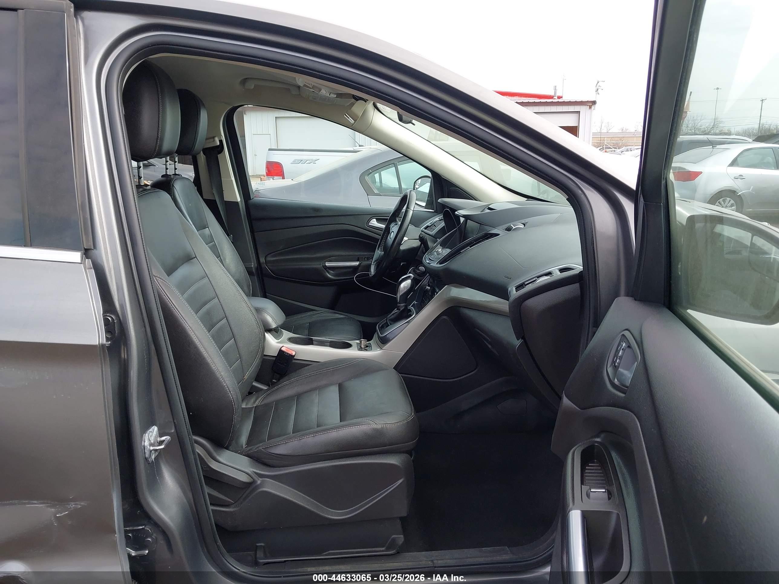 FORD ESCAPE image 5