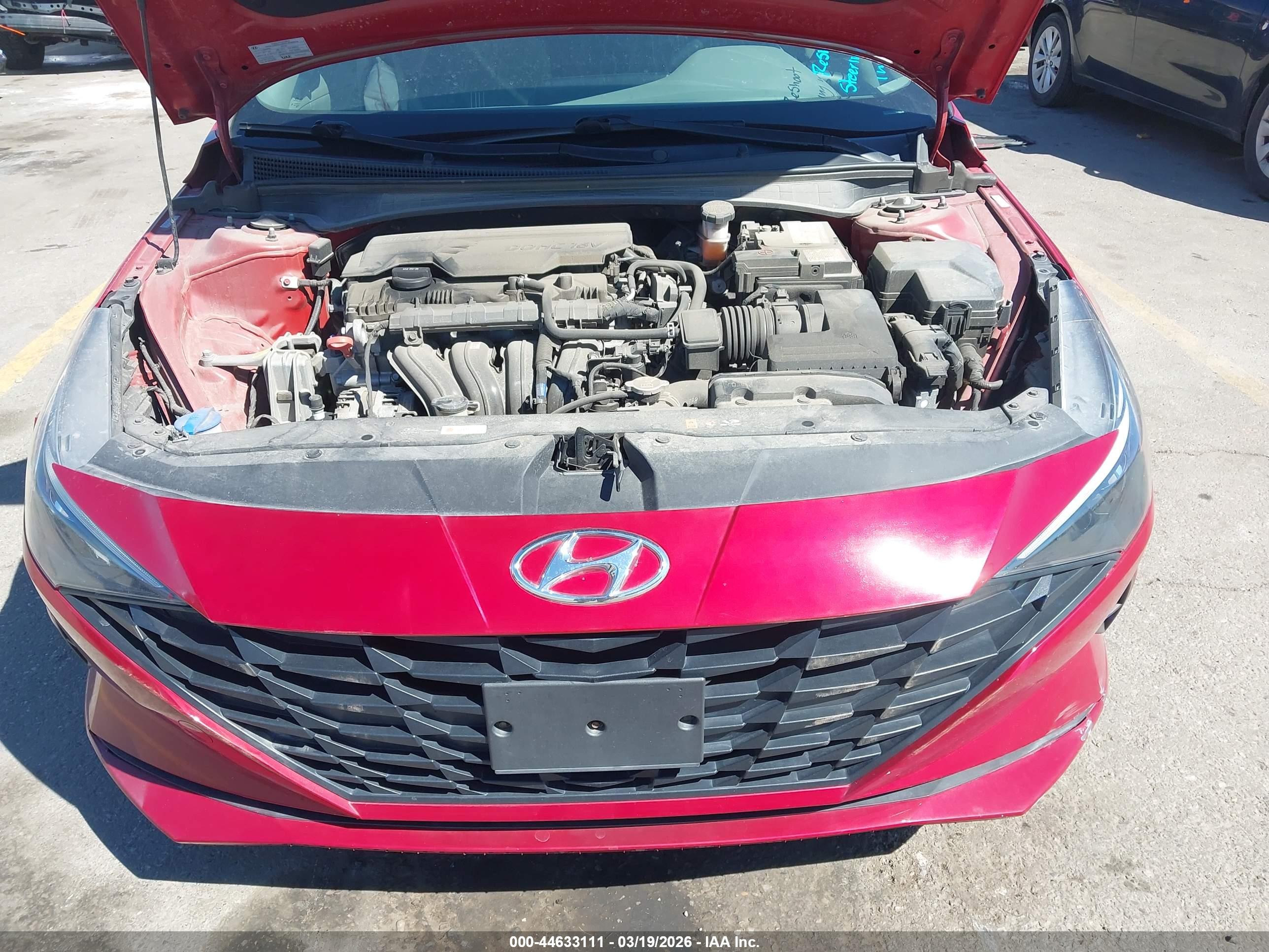 HYUNDAI ELANTRA image 10