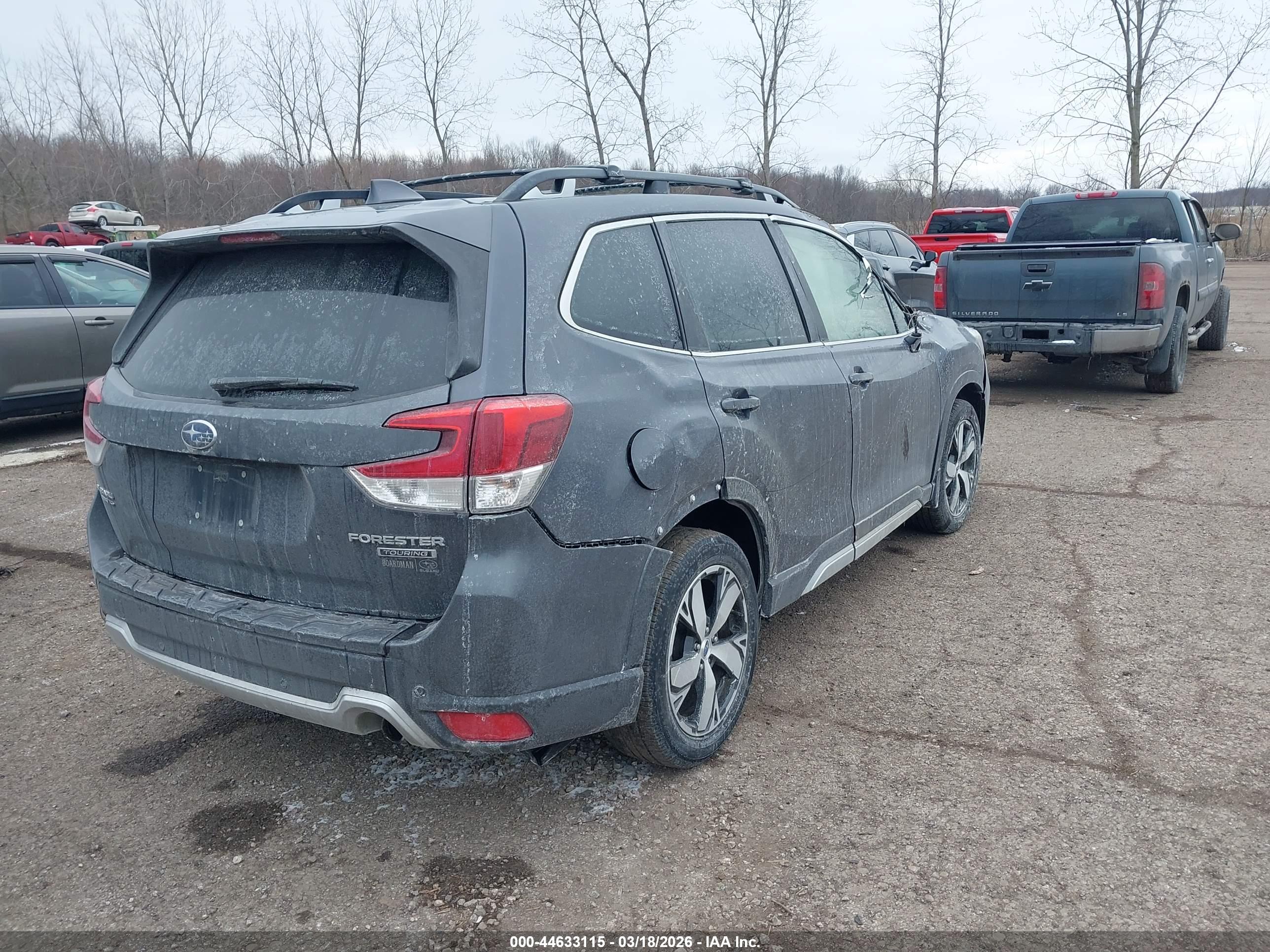 SUBARU FORESTER image 4