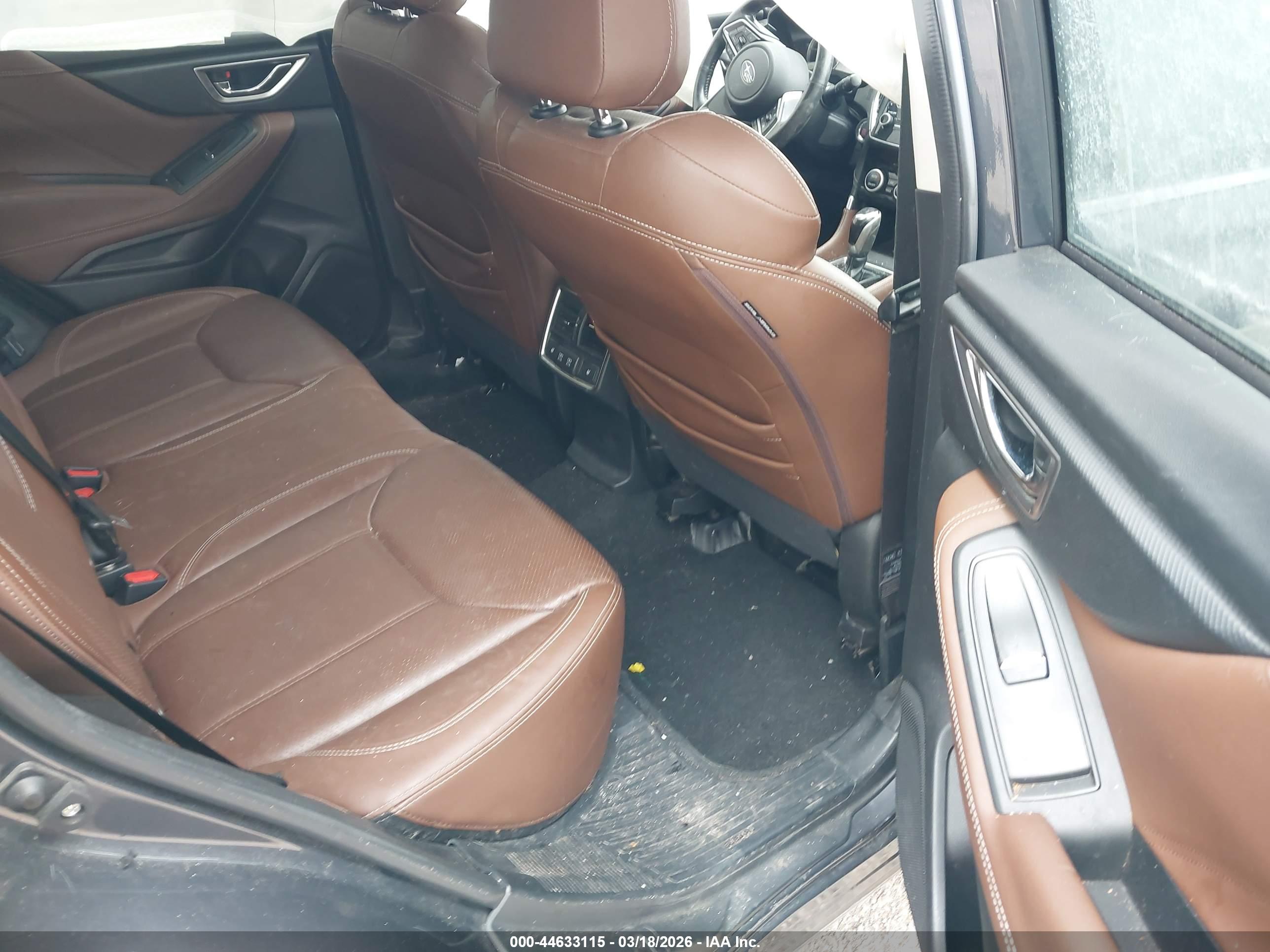 SUBARU FORESTER image 8