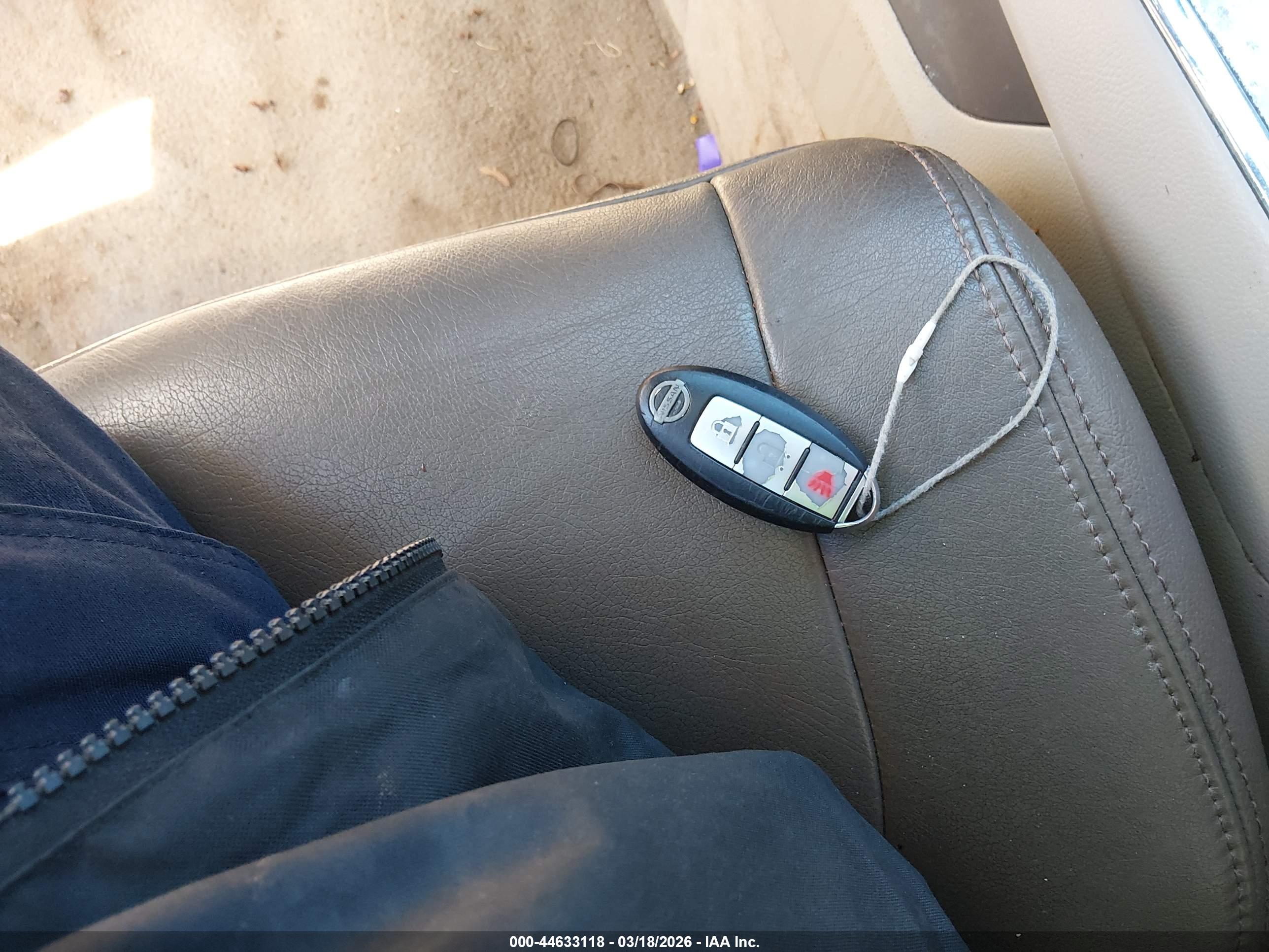 NISSAN MURANO image 11