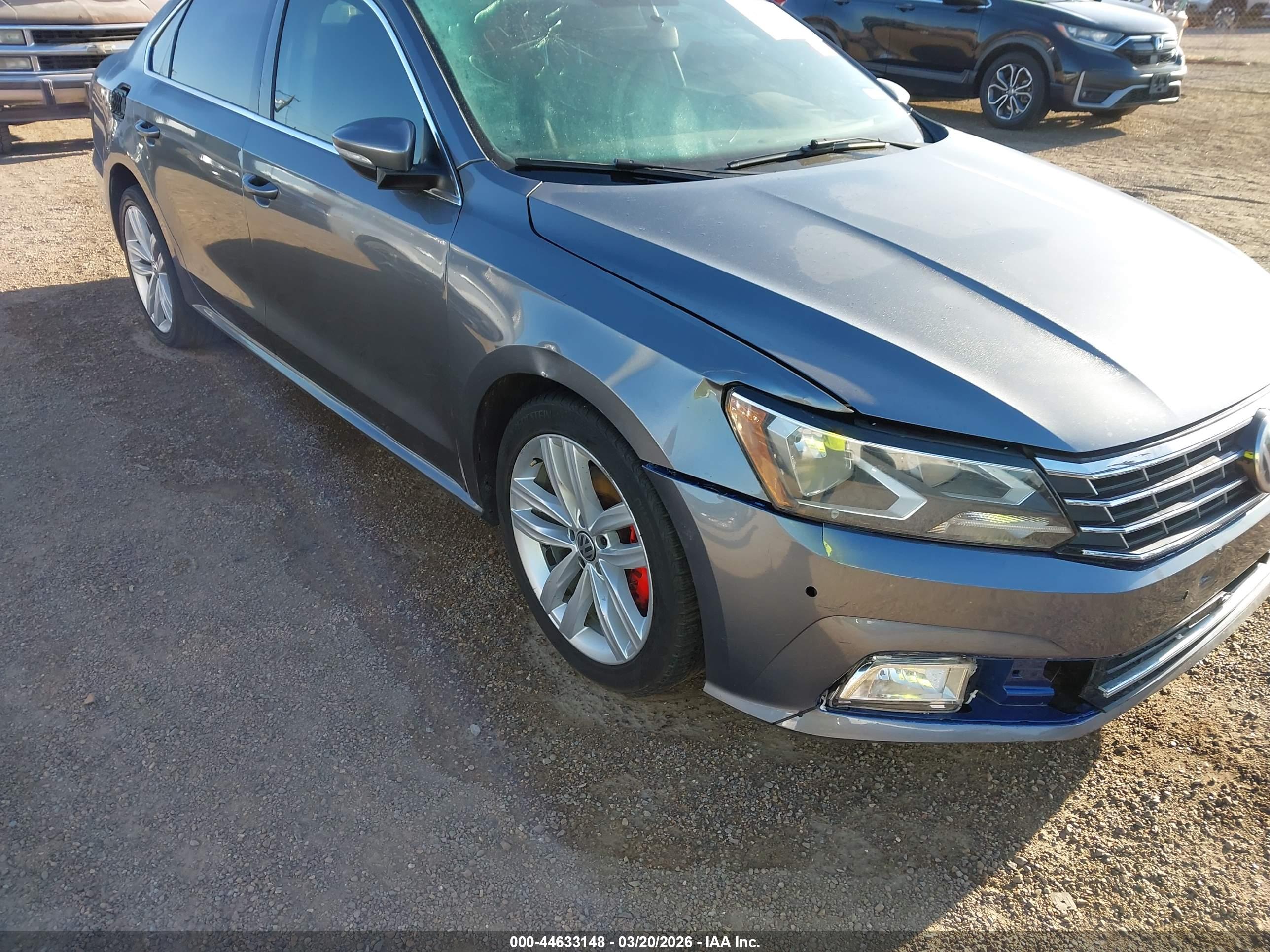 VOLKSWAGEN PASSAT image 6