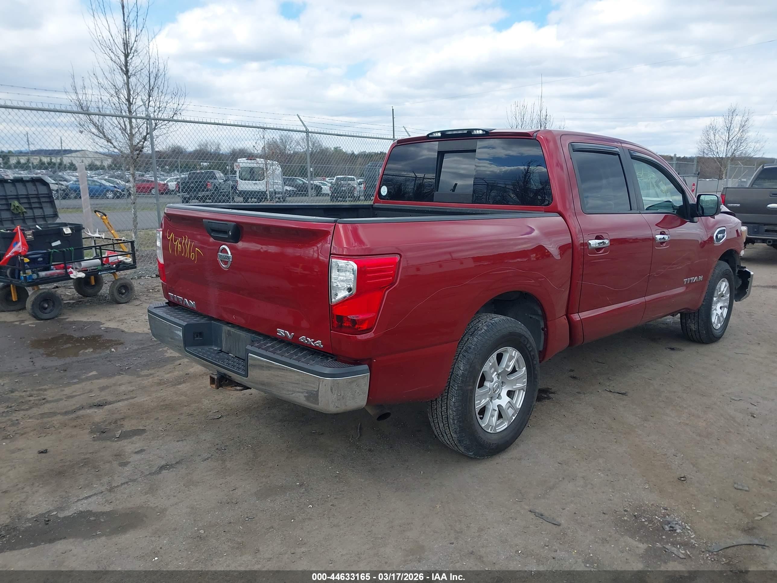 NISSAN TITAN image 4