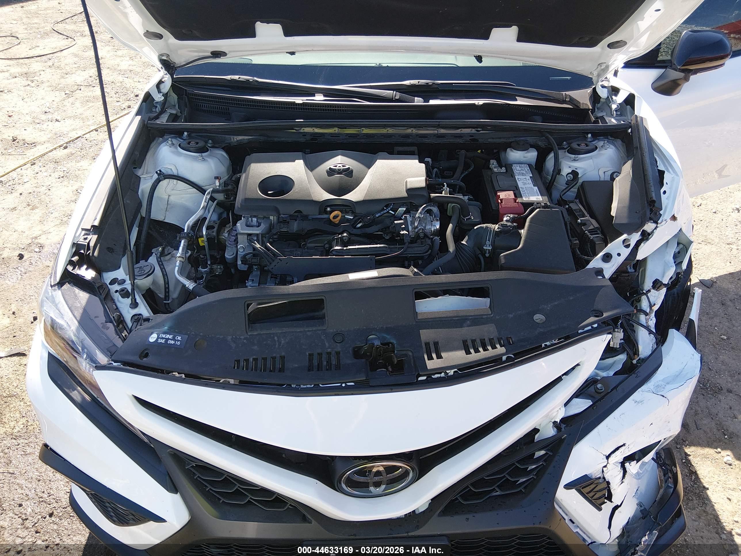 TOYOTA CAMRY image 10
