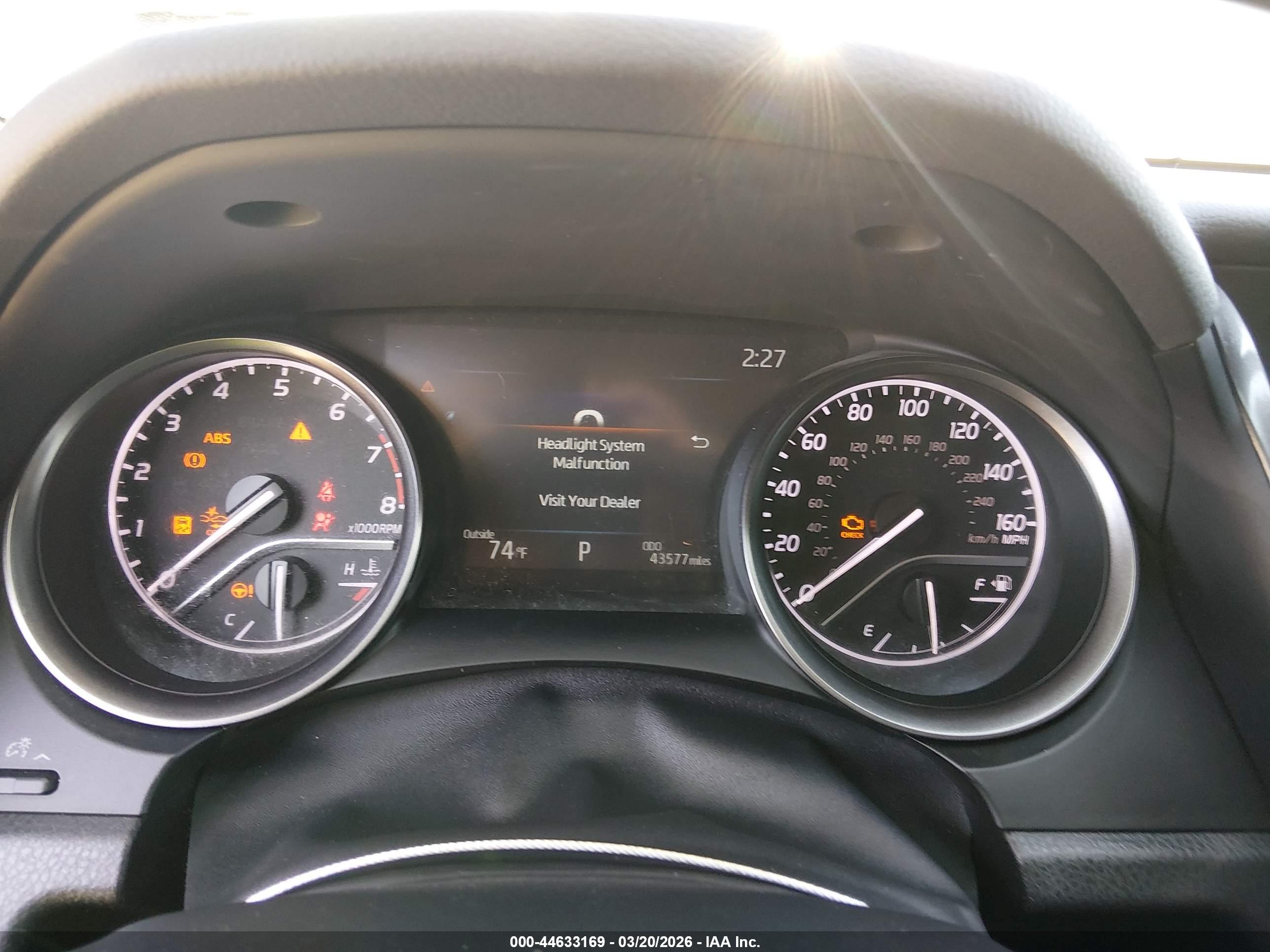 TOYOTA CAMRY image 7