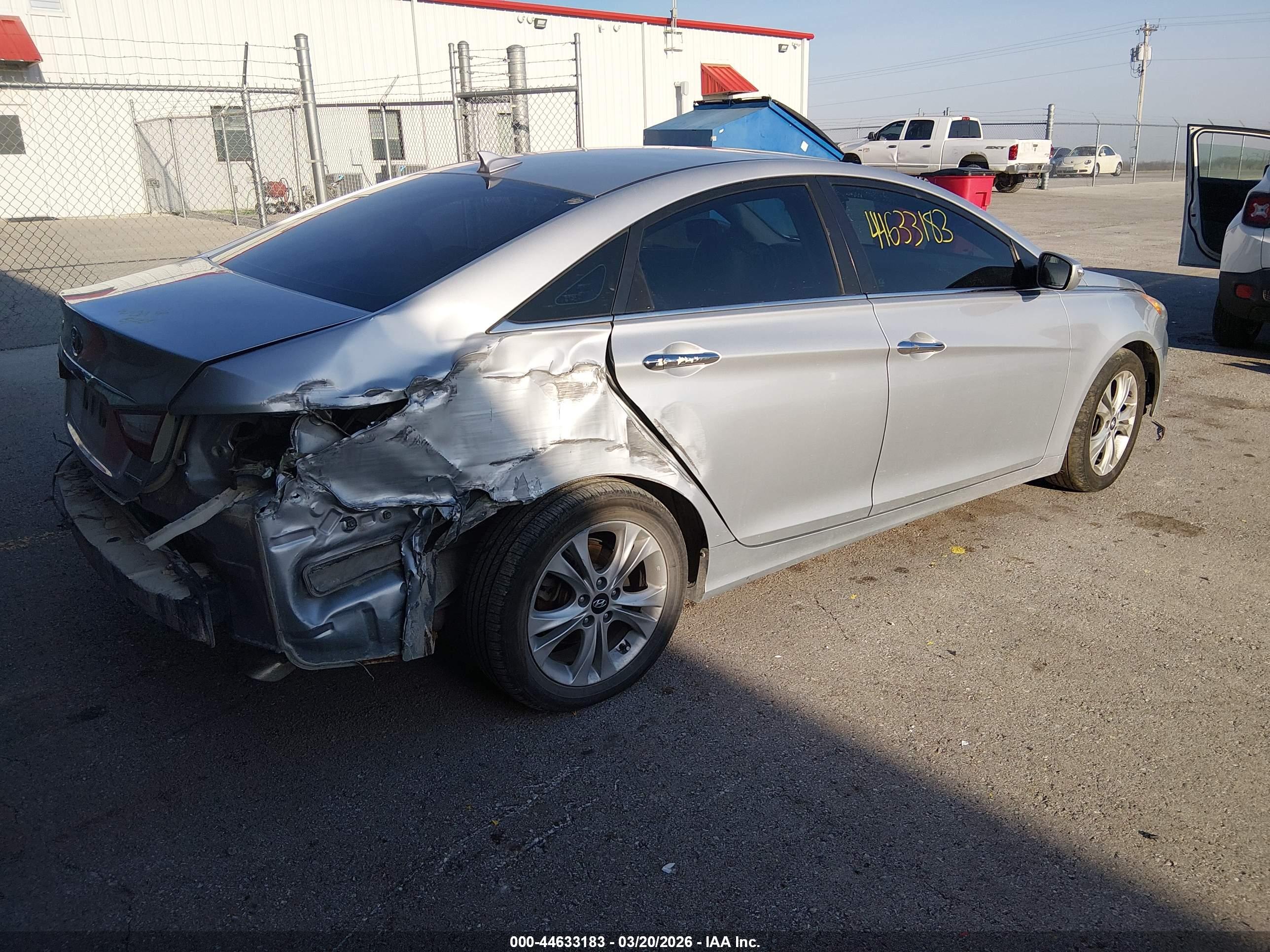 HYUNDAI SONATA image 4