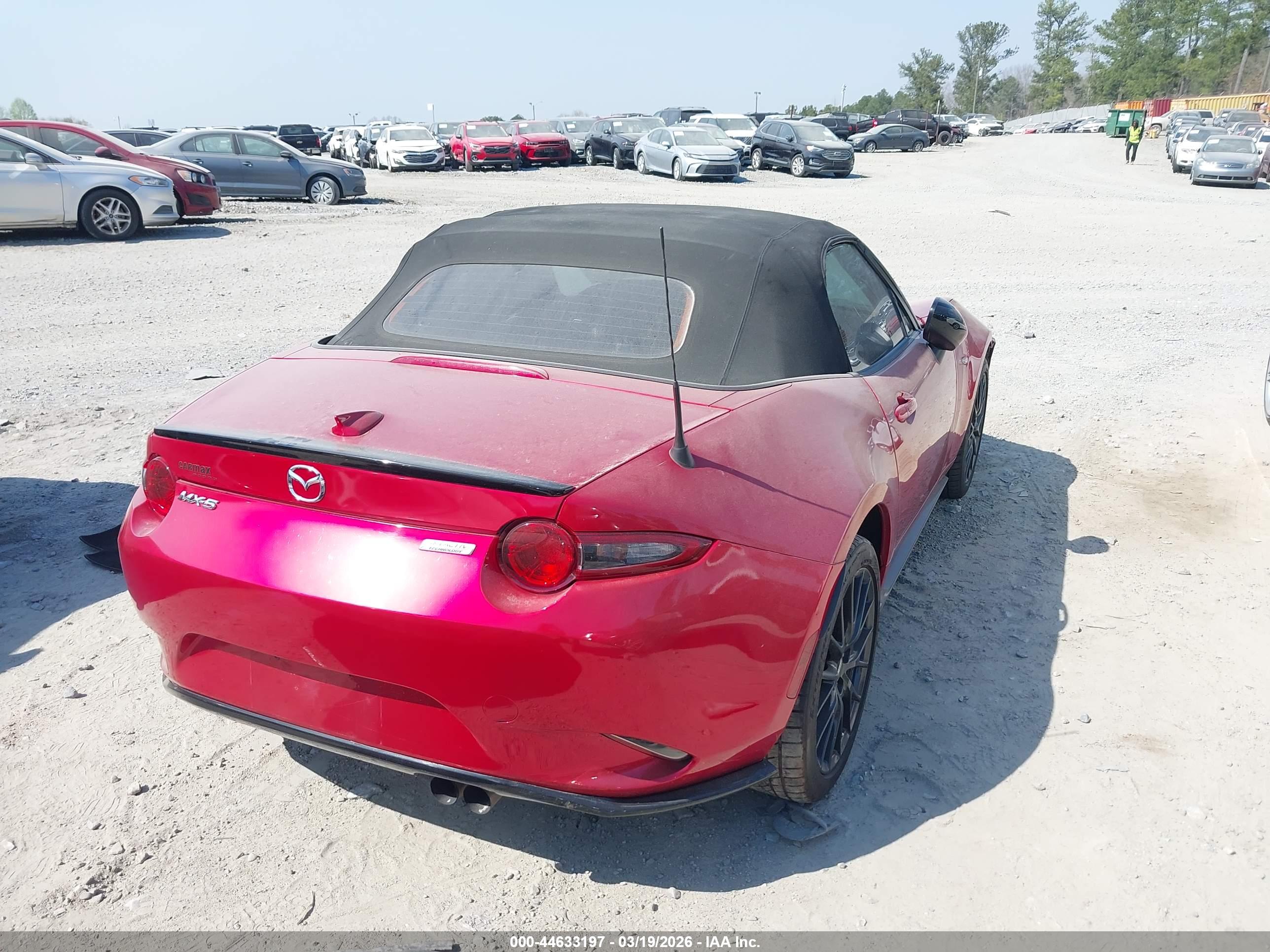 MAZDA MX-5 image 4