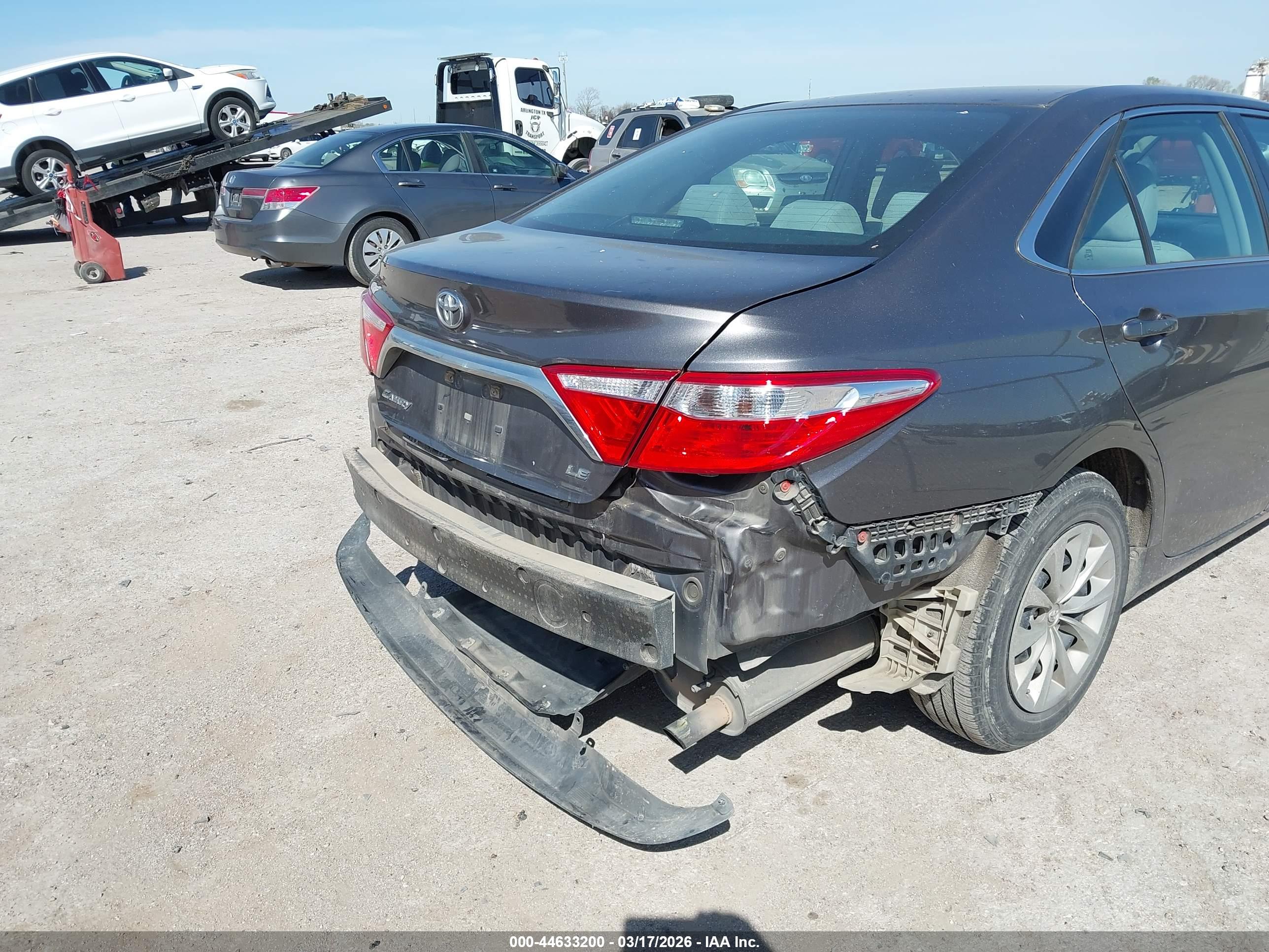 TOYOTA CAMRY image 6
