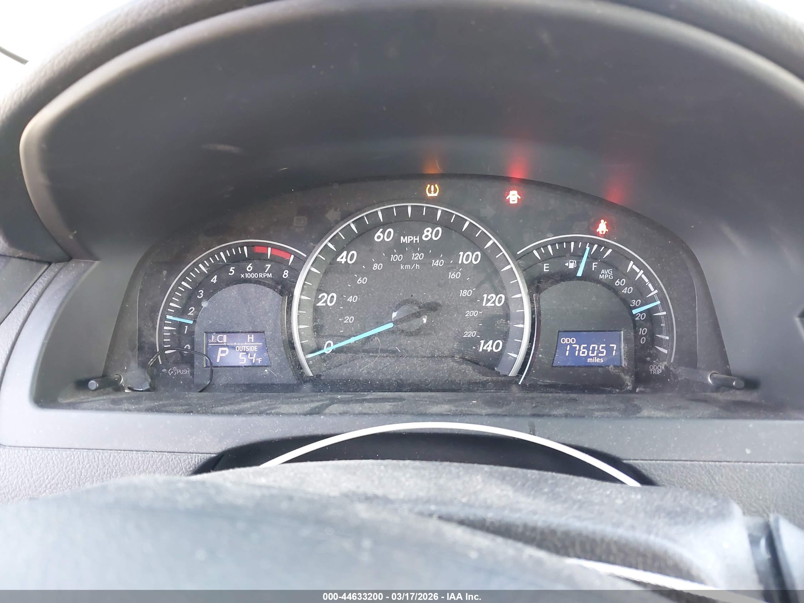 TOYOTA CAMRY image 7