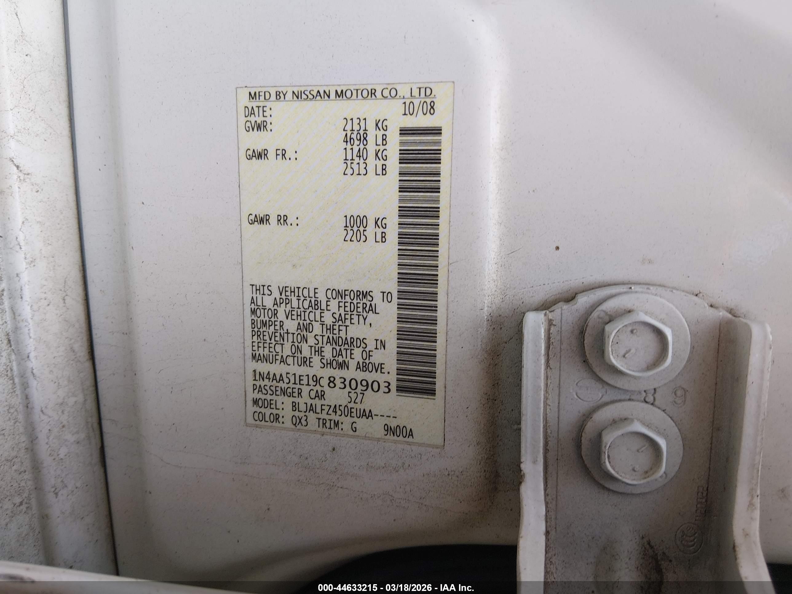 NISSAN MAXIMA image 9
