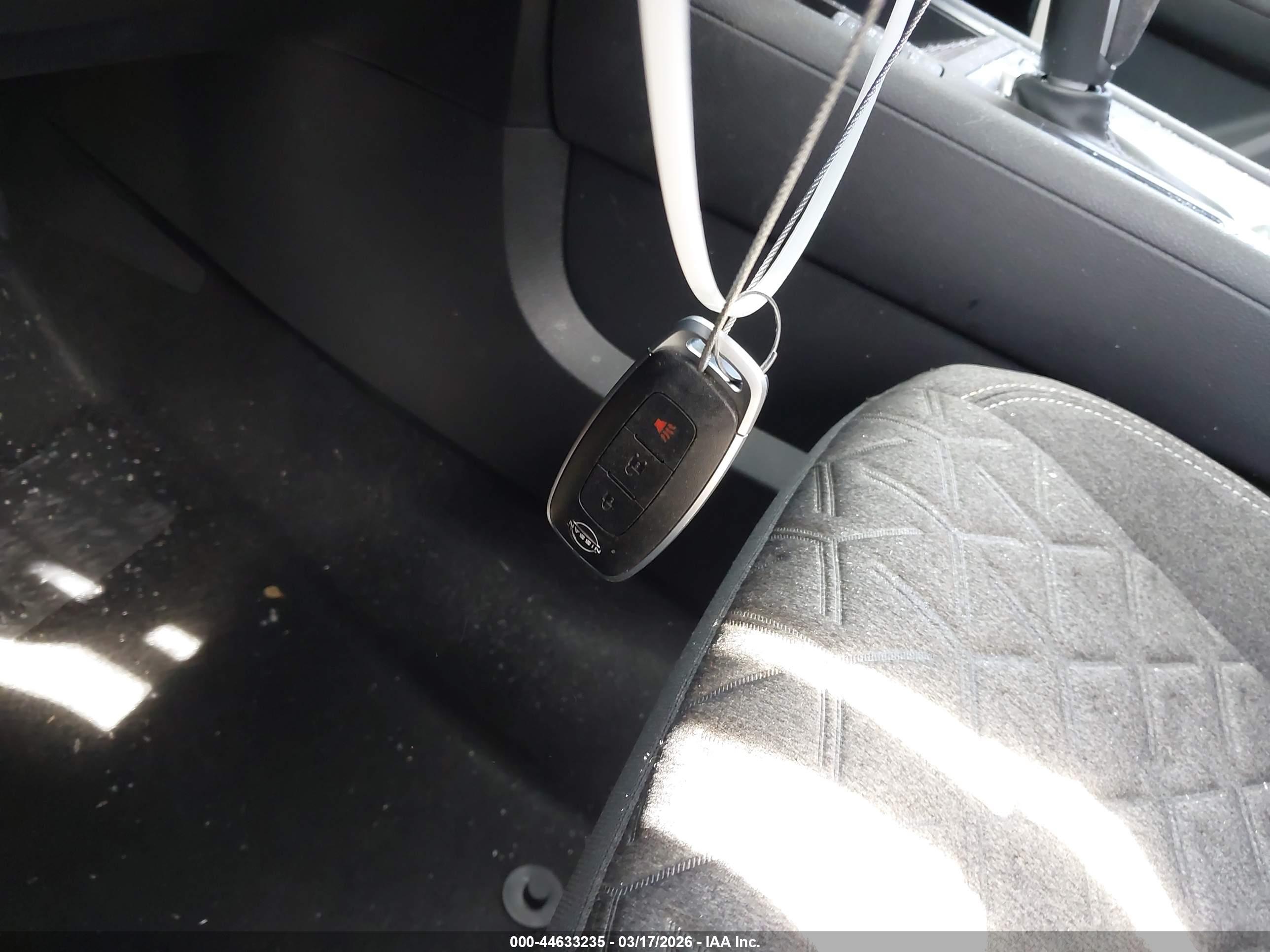 NISSAN KICKS image 11