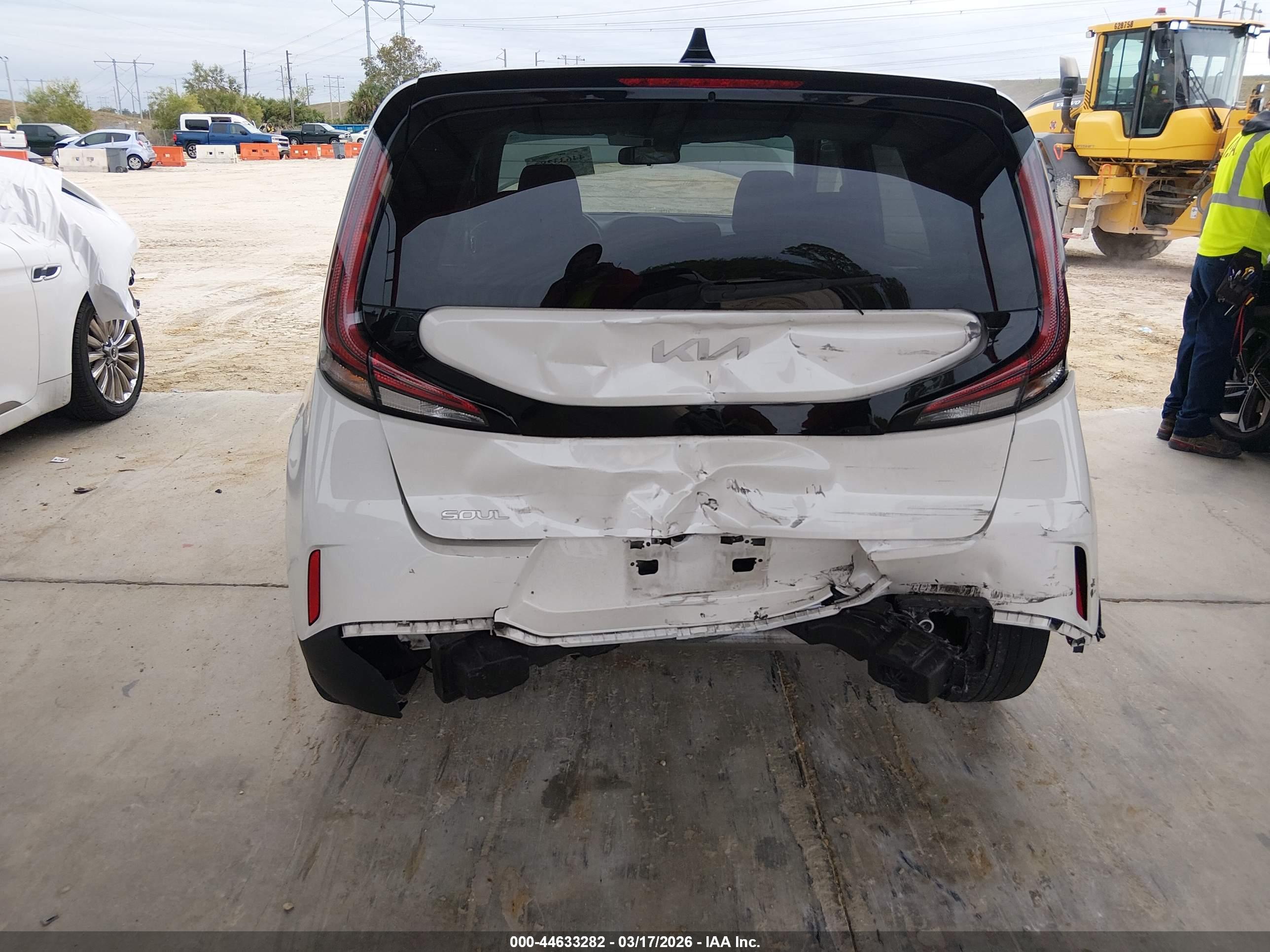 KIA SOUL image 6