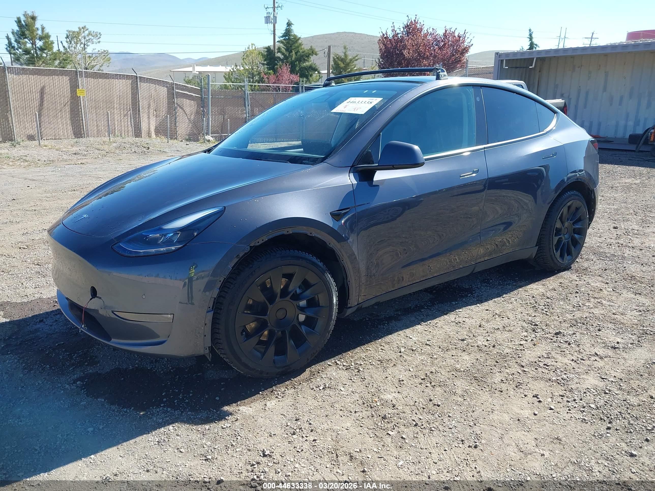TESLA MODEL image 2