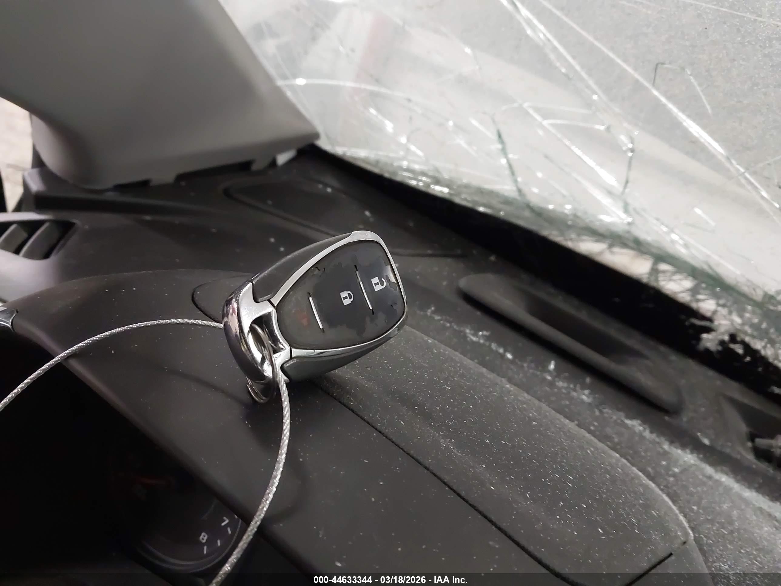 CHEVROLET EQUINOX image 11