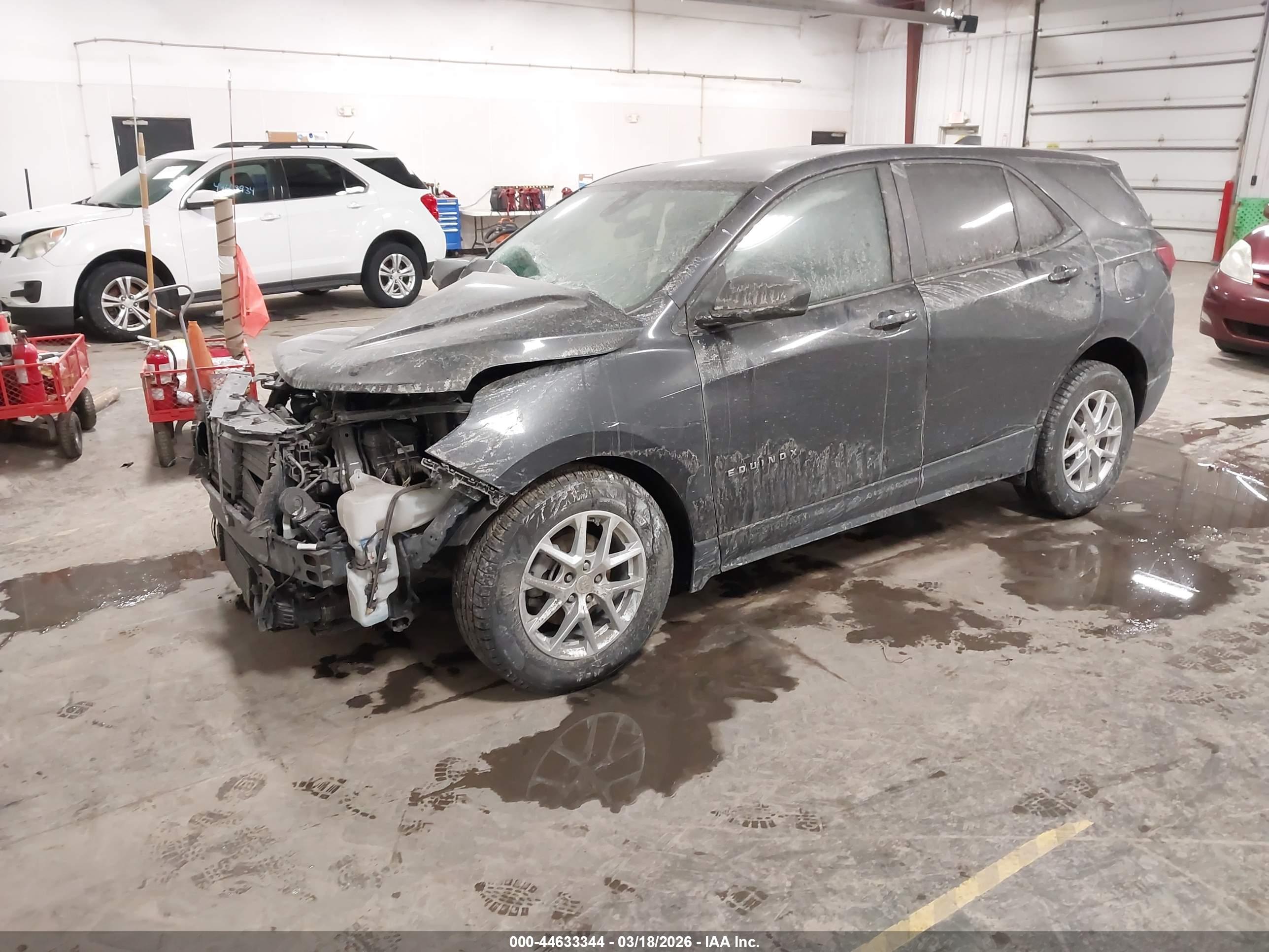CHEVROLET EQUINOX image 2