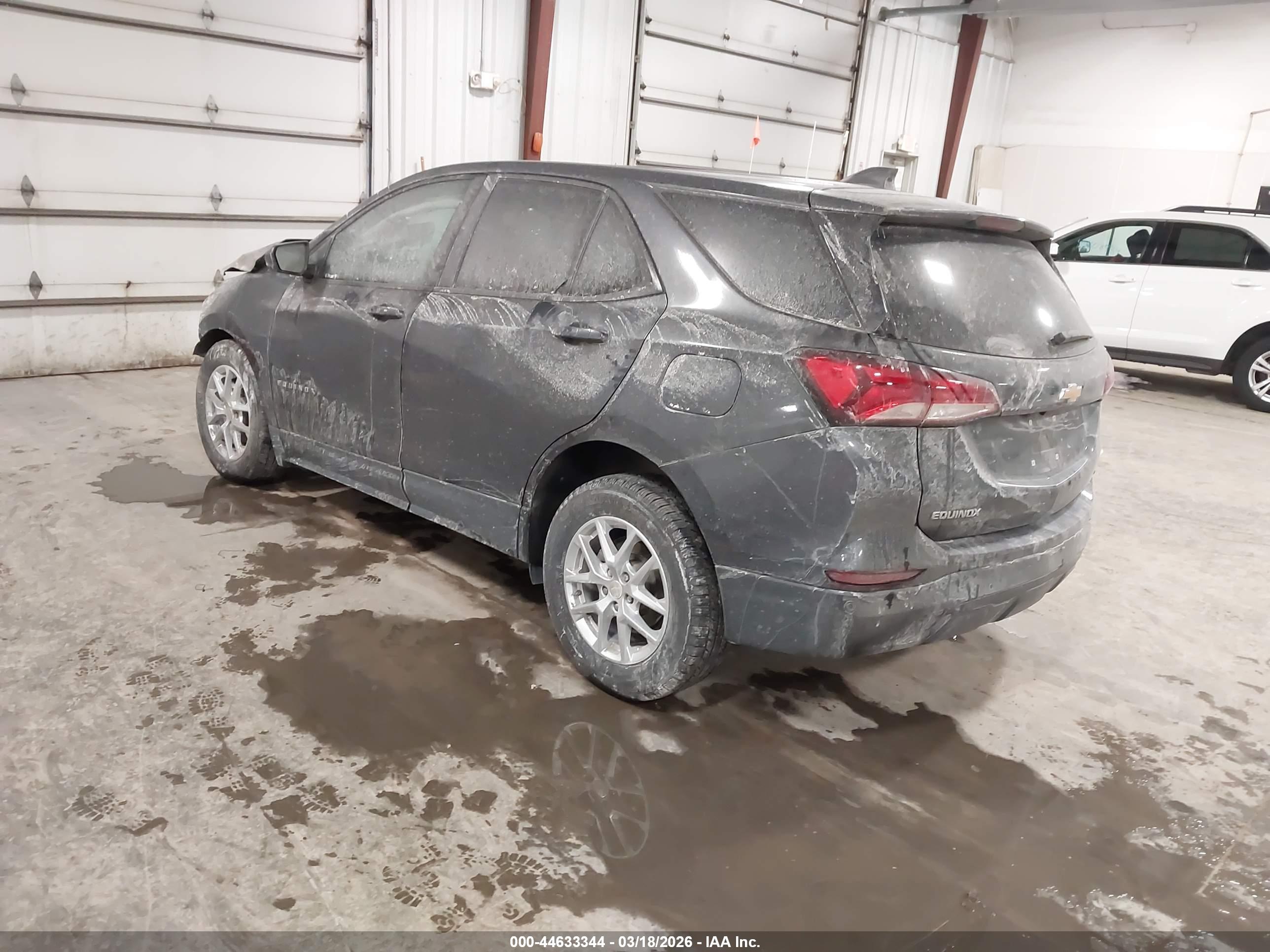 CHEVROLET EQUINOX image 3