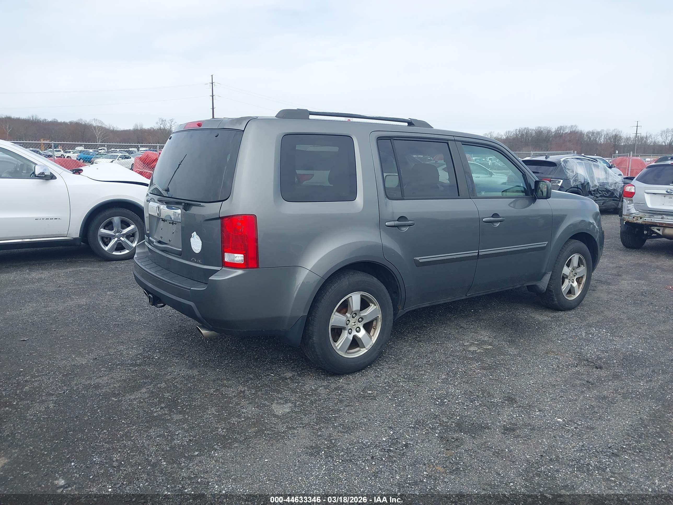 HONDA PILOT image 4