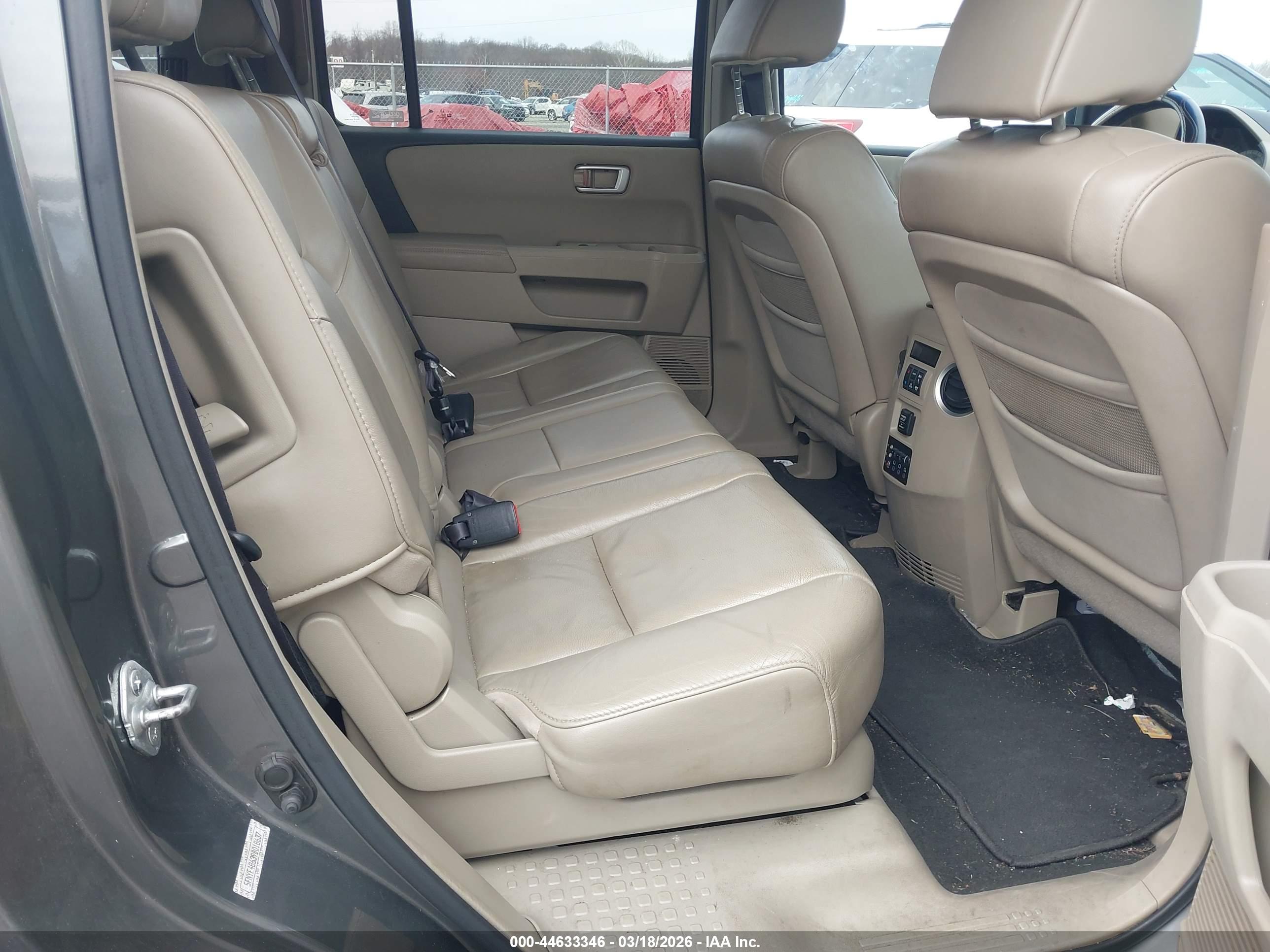 HONDA PILOT image 8