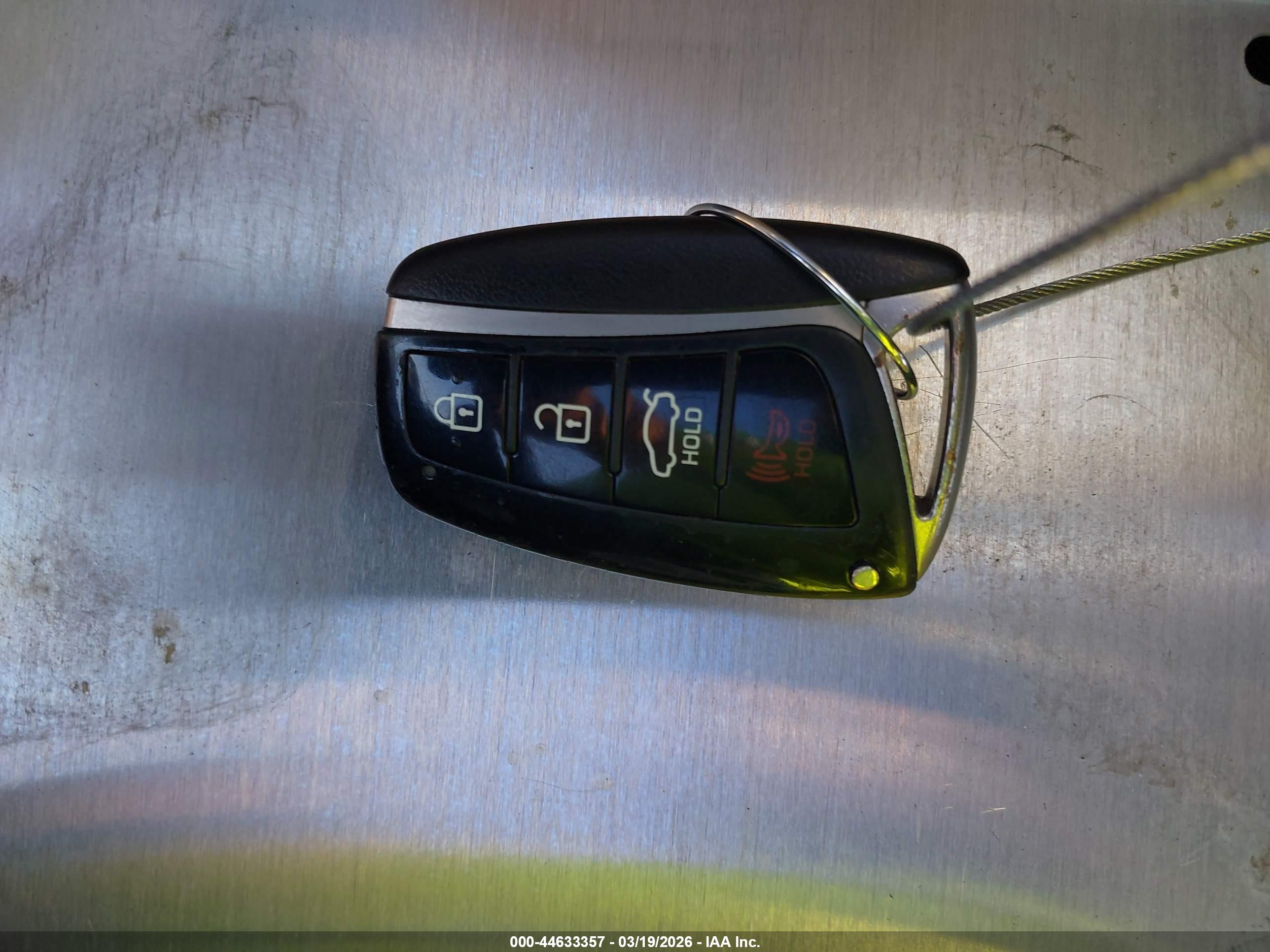HYUNDAI GENESIS image 11