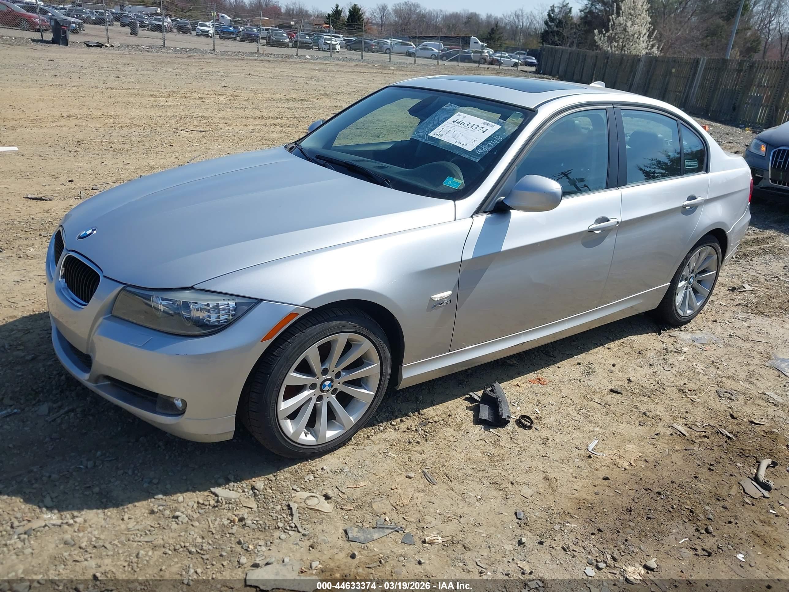 BMW 328I image 2